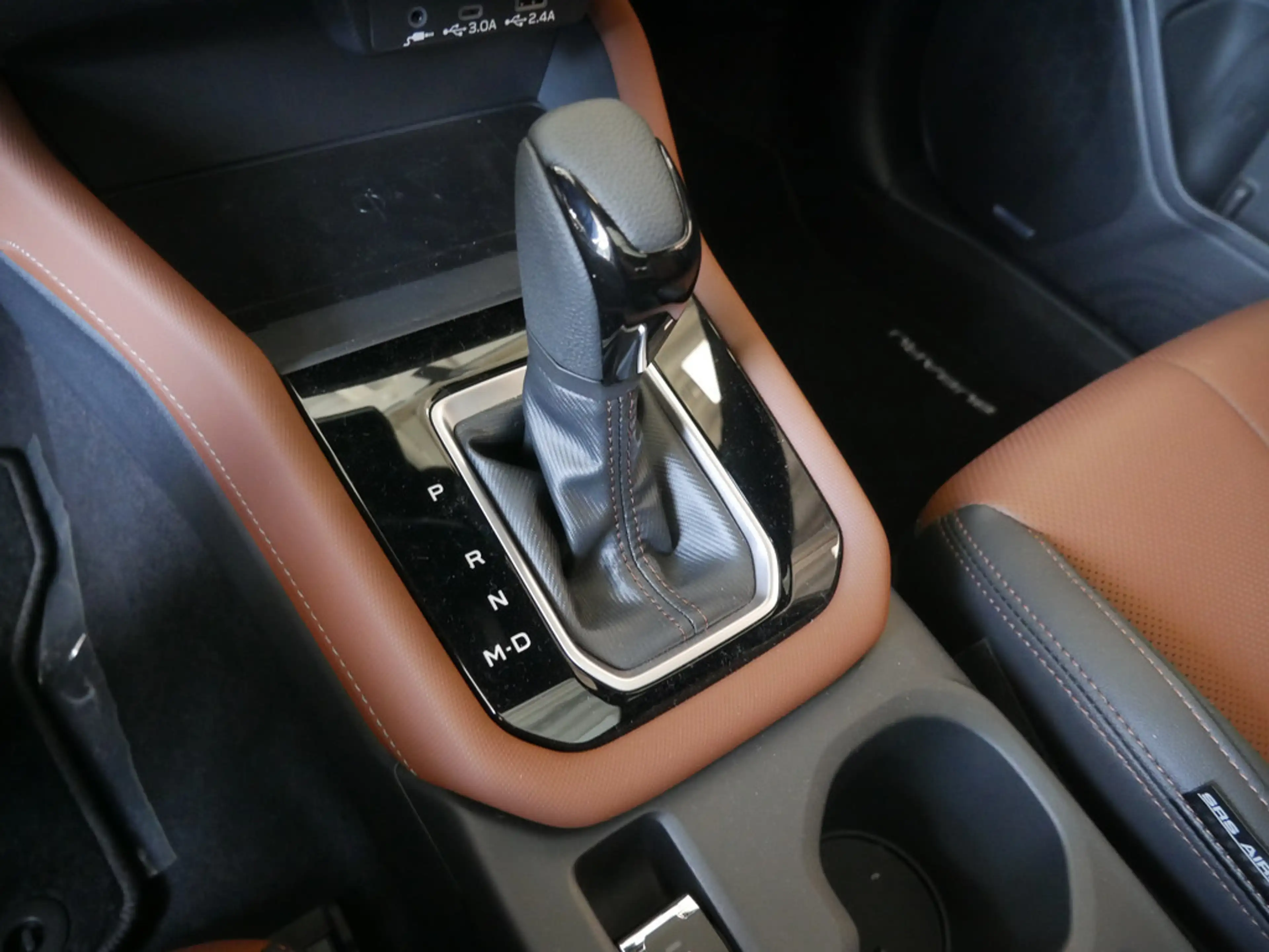 Subaru Forester 2.0ie Platinum H/K ACC LED PANO 360° — photo 11