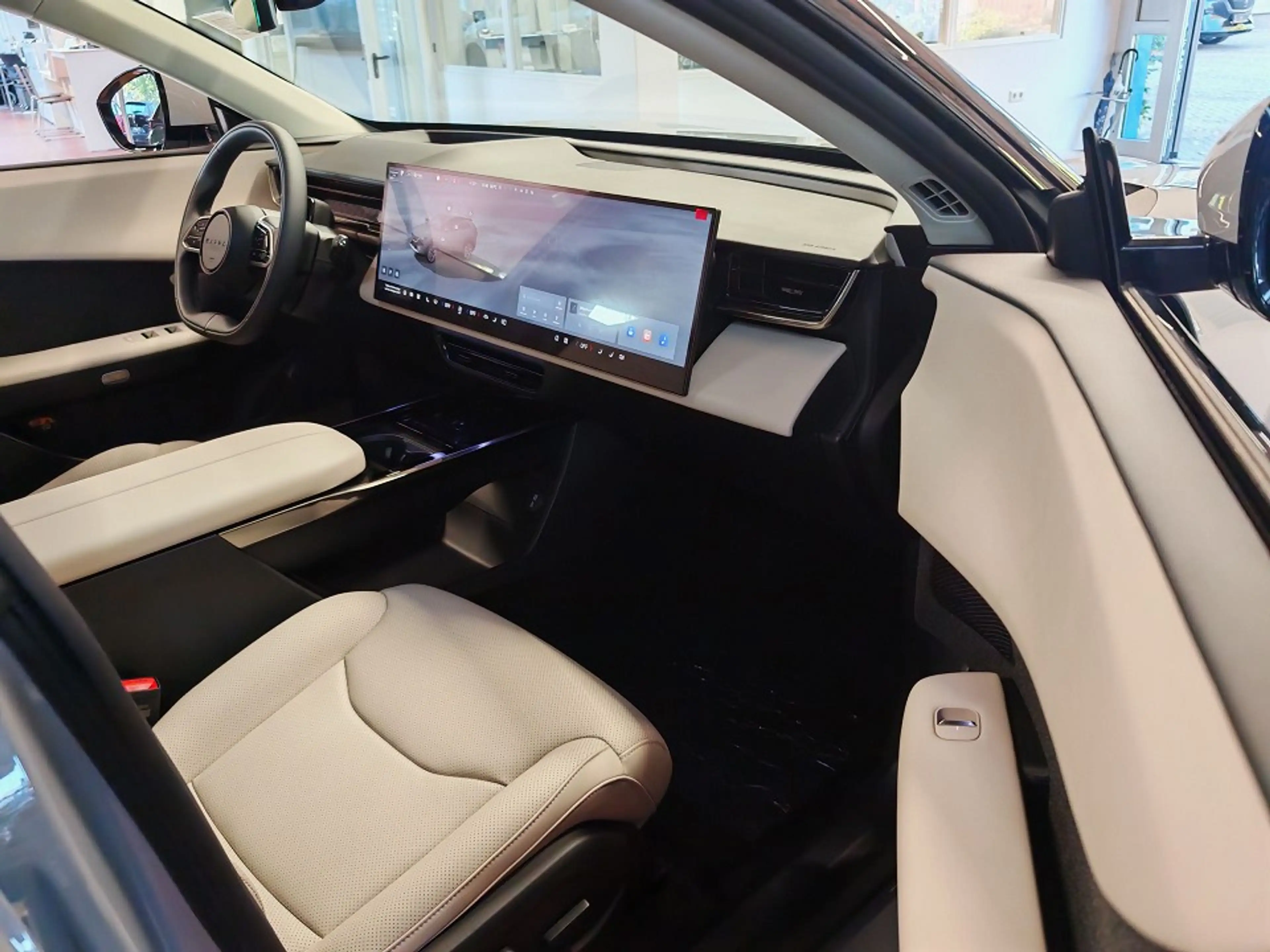 Mazda CX-6e EV 258ps — photo 4