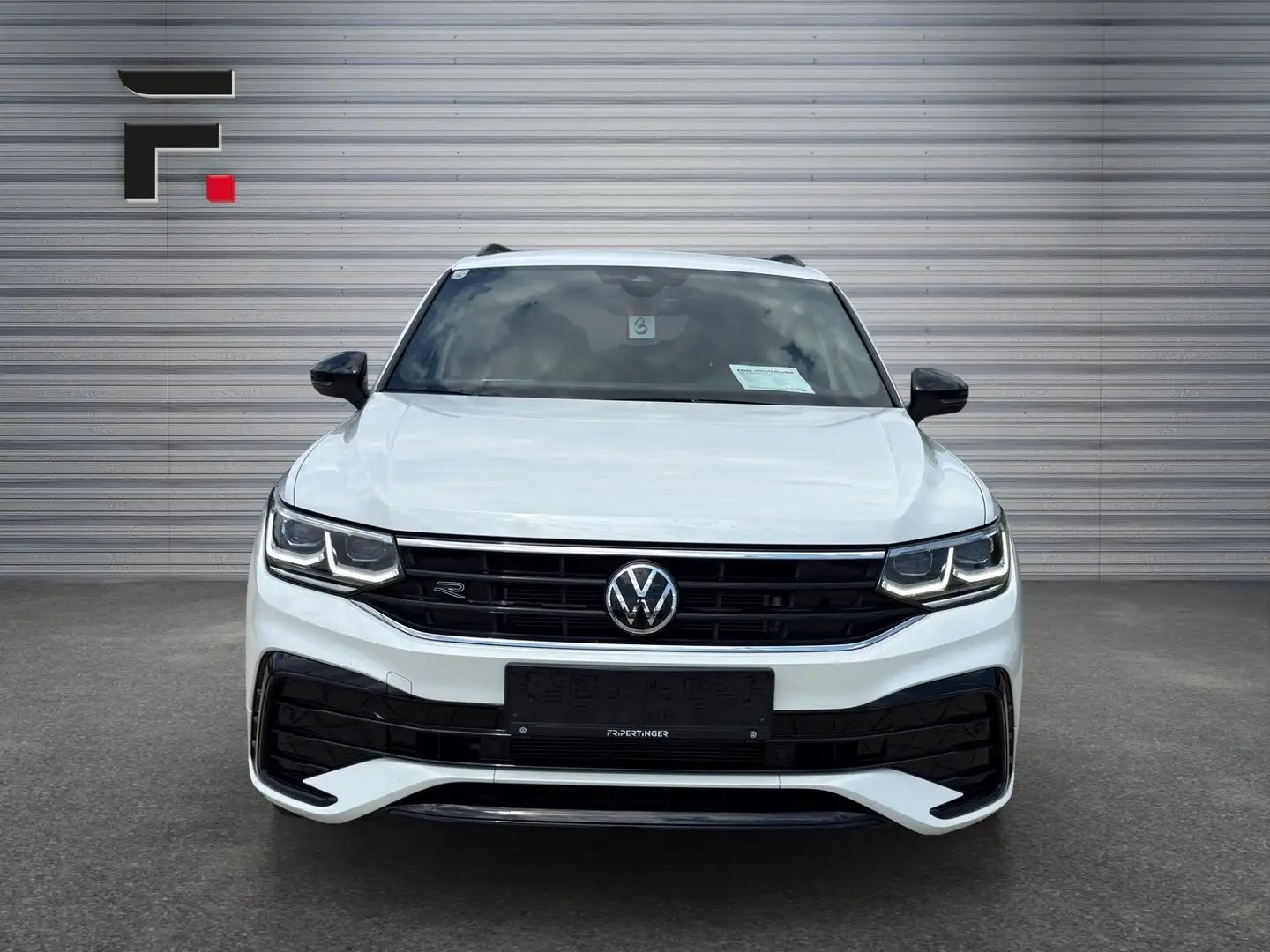 Volkswagen Tiguan R-Line TDI SCR 4MOTION DSG Weiß - 2