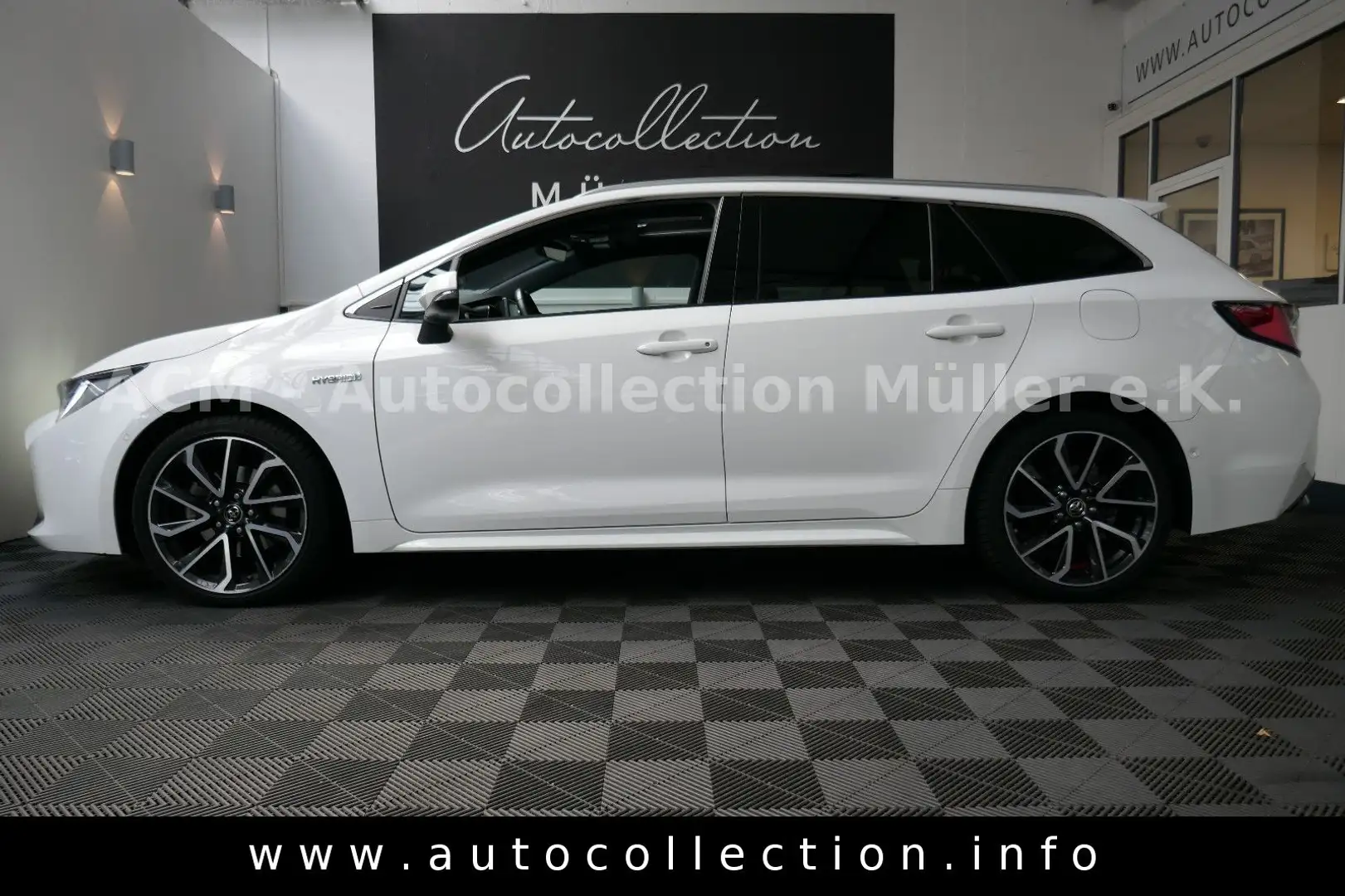 Toyota Corolla Touring Sports Hybrid Lounge*1.Hand*LED* Alb - 2