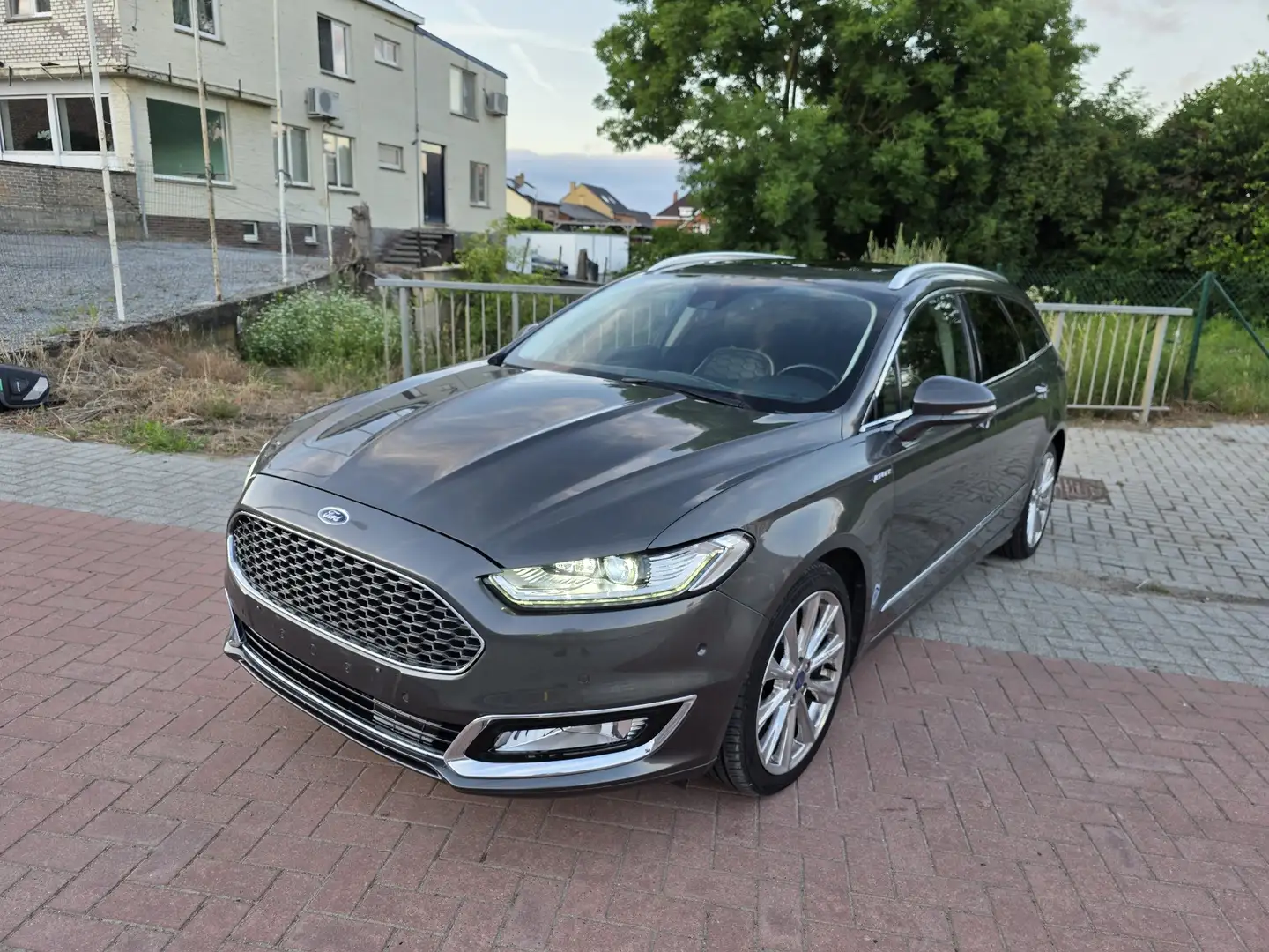 Ford Mondeo Turnier 2.0 TDCi Aut Vignal + garantie - 2