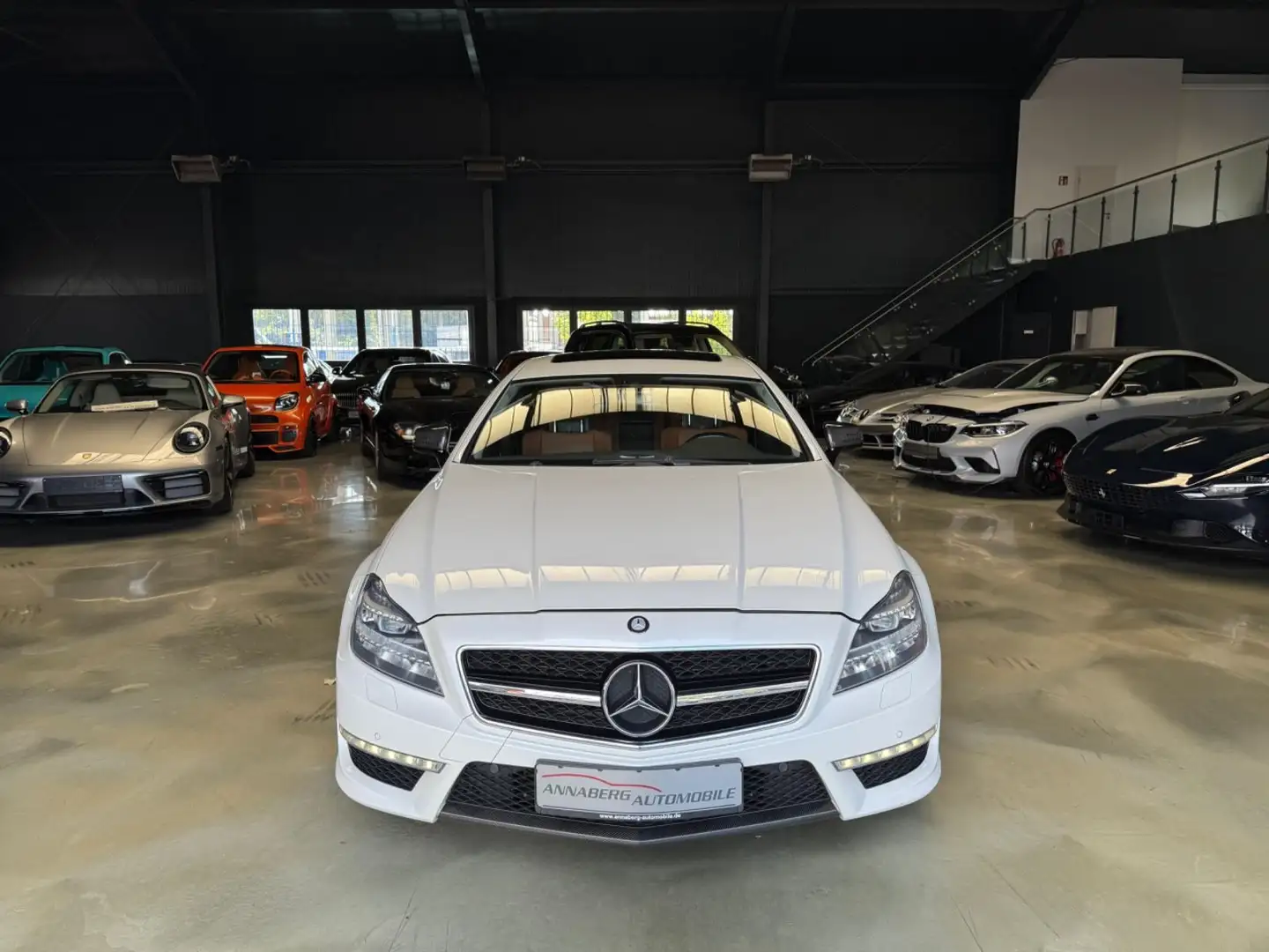 Mercedes-Benz CLS 63 AMG 2XDVD/NAPPA EXCLUSIVE Weiß - 2