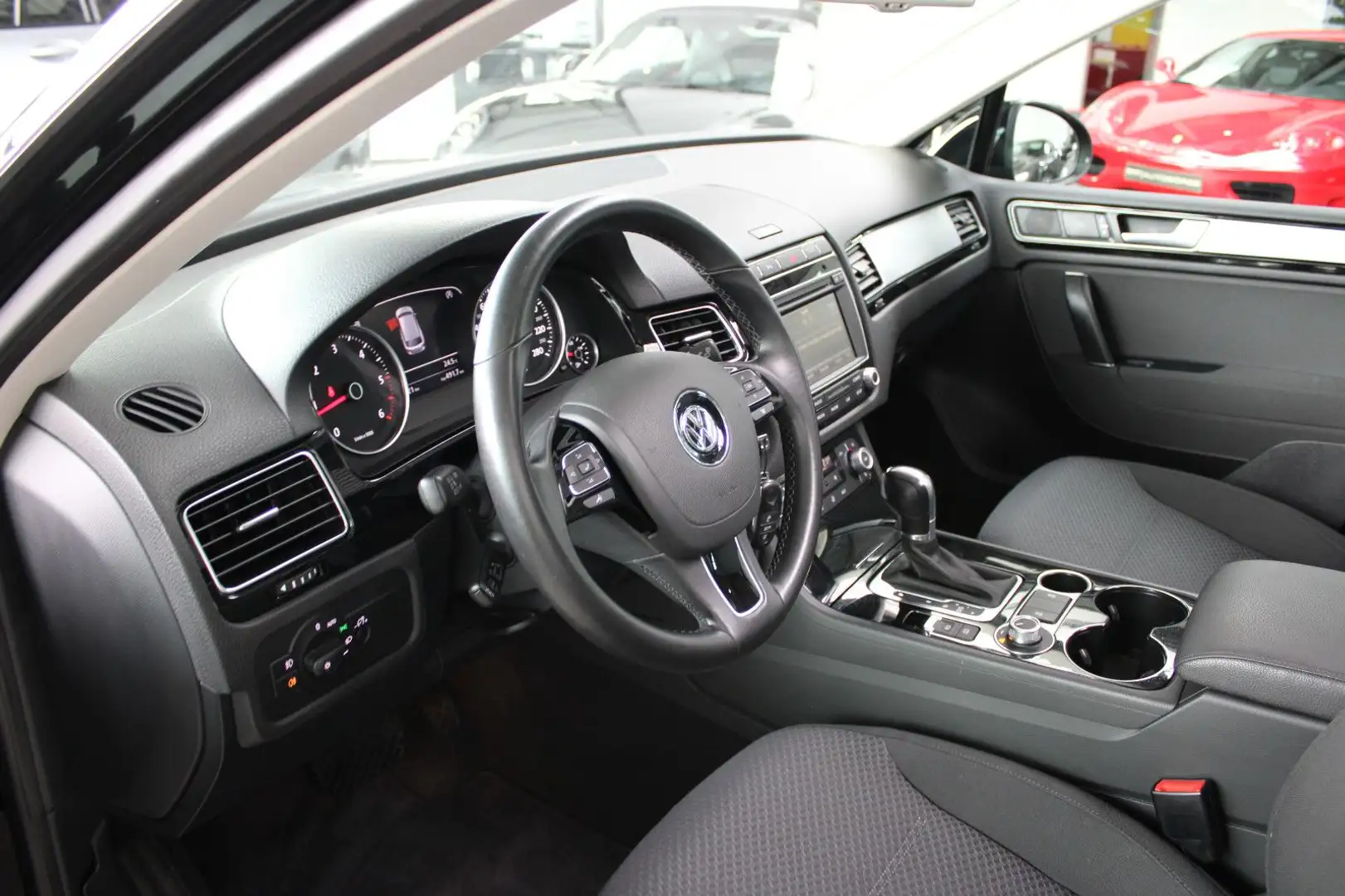 Volkswagen Touareg 3.0 TDI 4Motion 1.Hand/Bi-Xenon/Panorama Zwart - 2