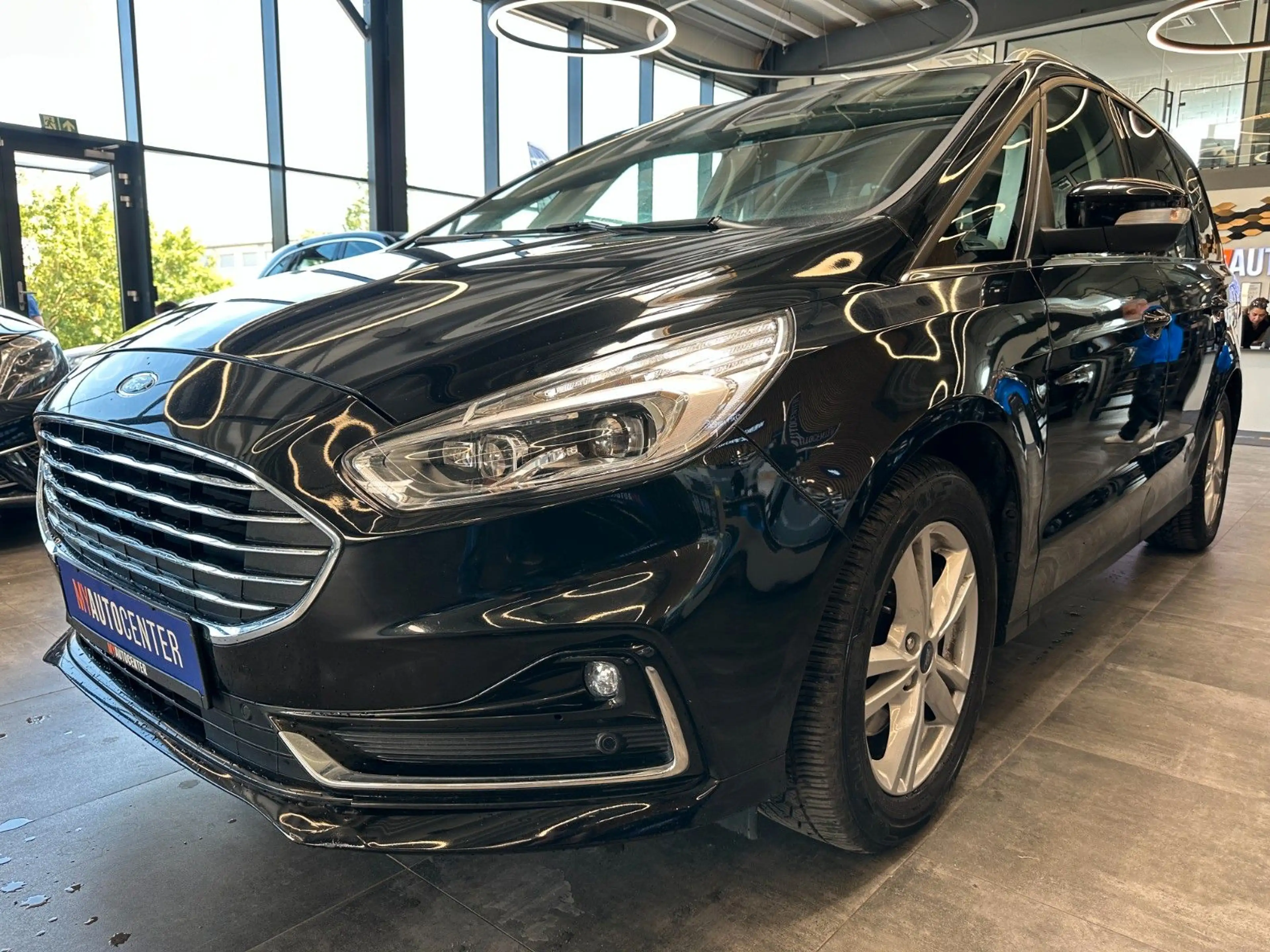 Ford Galaxy Titanium *3-ZONEN*TEMPO*NAVI*KAMERA* — photo 4