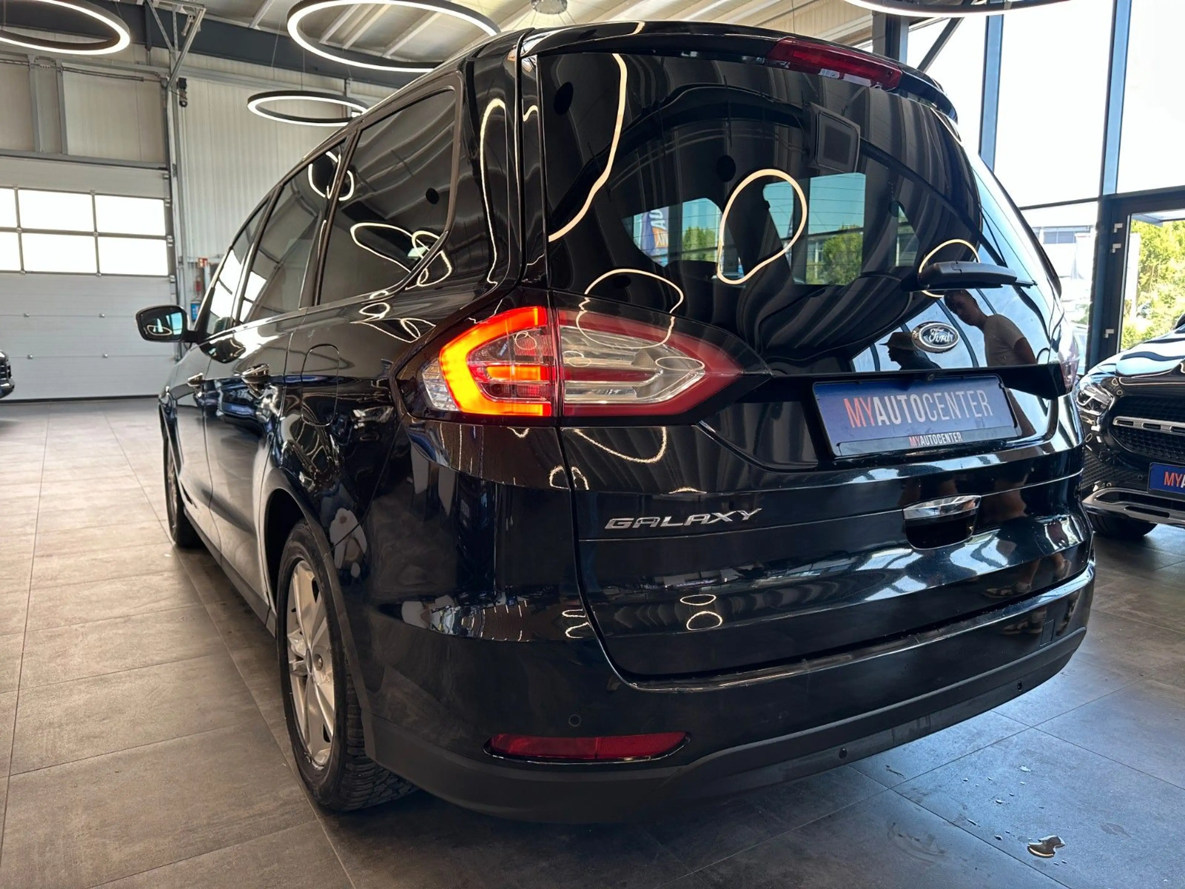 Ford Galaxy Titanium *3-ZONEN*TEMPO*NAVI*KAMERA* — photo 5
