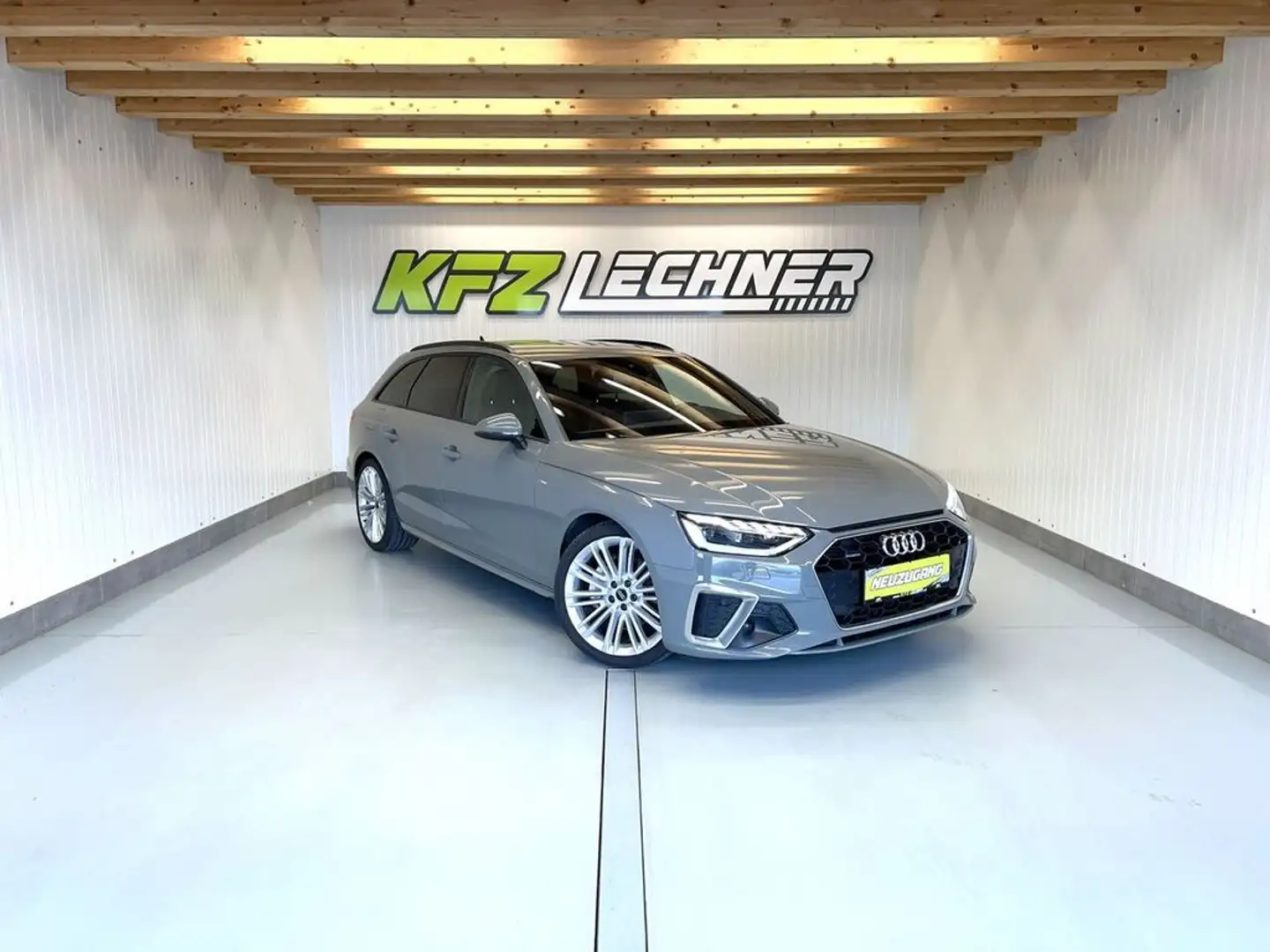 Audi A4 AV 40 TDI ''S line'' quattro VIRTUAL*MATRIX Grijs - 1