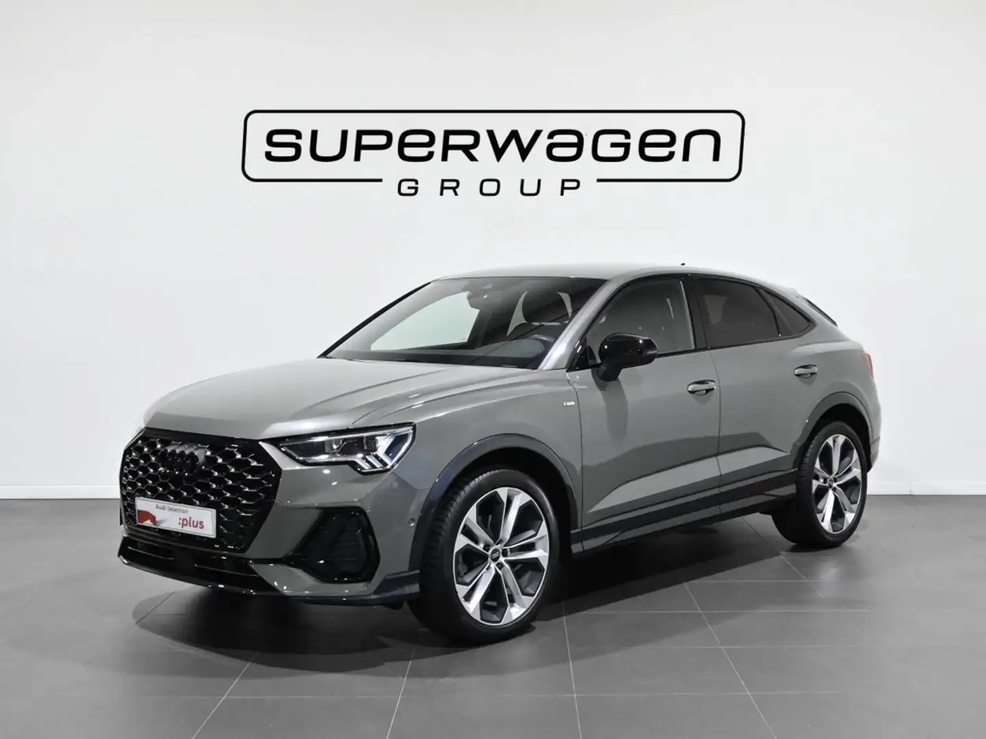 Audi Q3 Sportback 35 TDI Black line S tronic Gris - 1