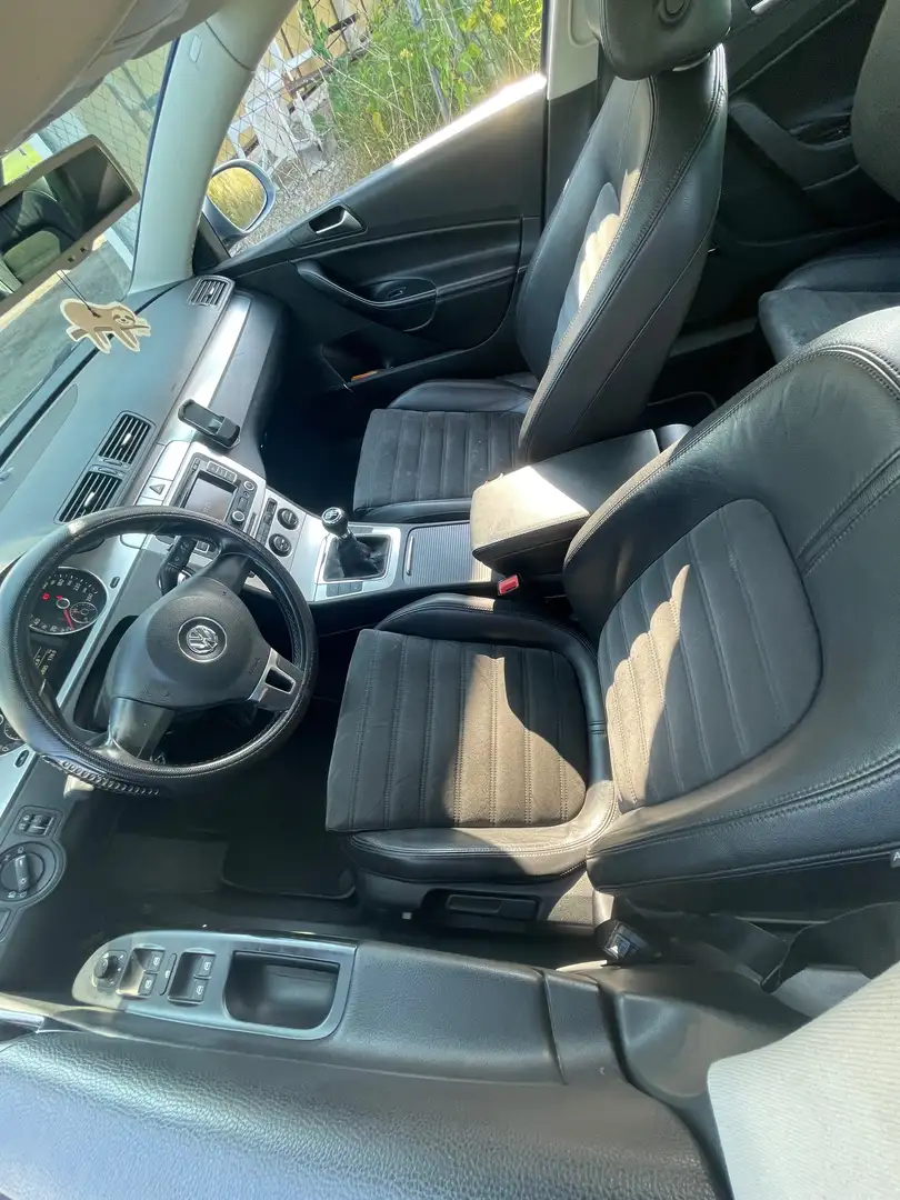 Volkswagen Passat Passat Highline 2,0 TDI DPF Highline Grau - 1