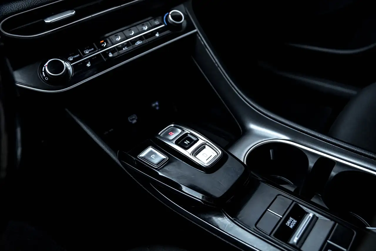 Hyundai SONATA снимка Hyundai SONATA