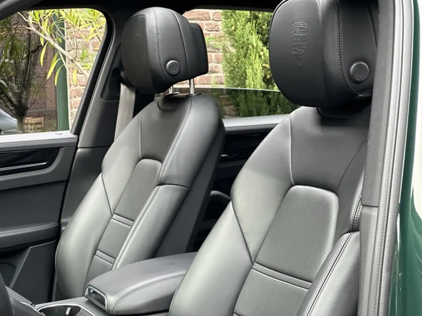 Porsche Cayenne E-Hybrid Platinum Edition SPORTDESIGN-PAKET*22 CLA Grün - 2