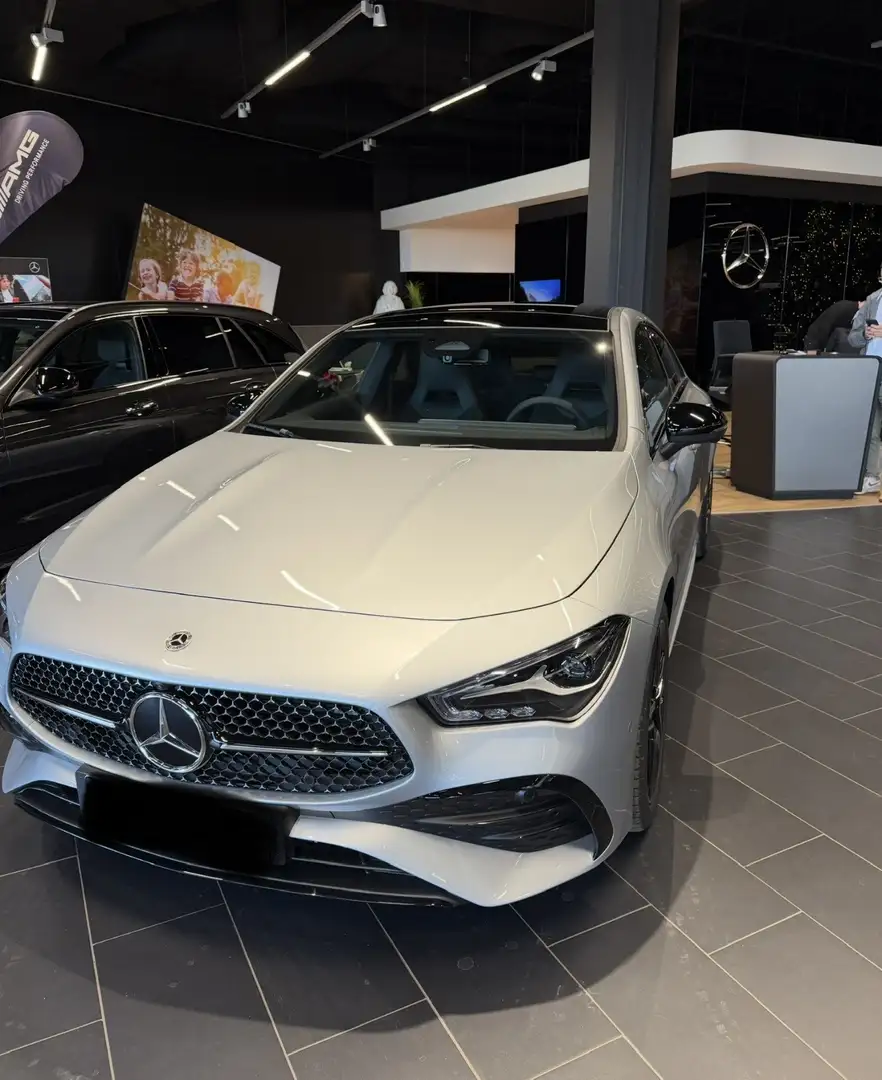 Mercedes-Benz CLA 180 Coupé EZ 11/2025; 2.900km; Preis VB Grau - 1