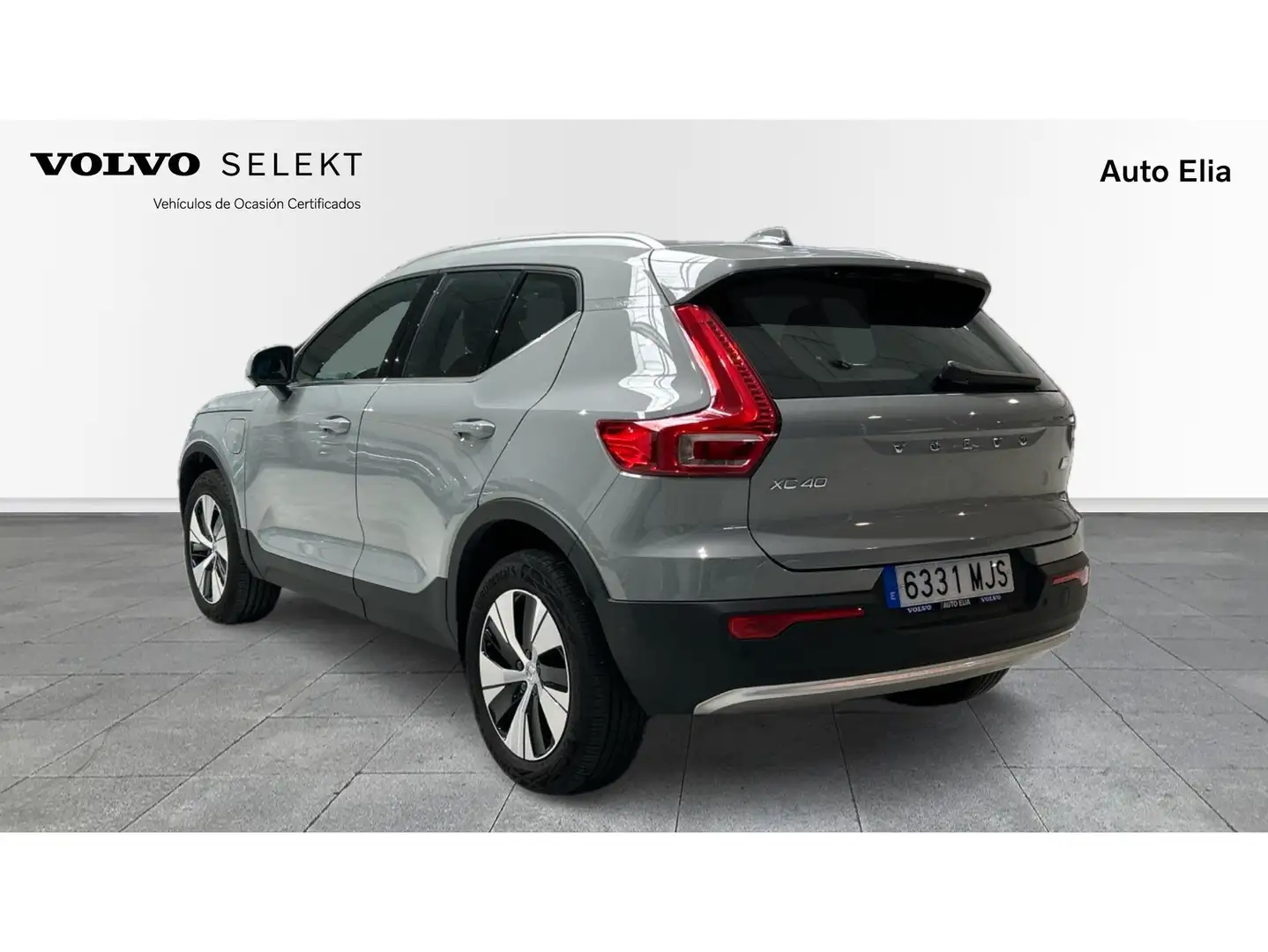 Volvo XC40 T4 Recharge Core Aut. Grau - 2