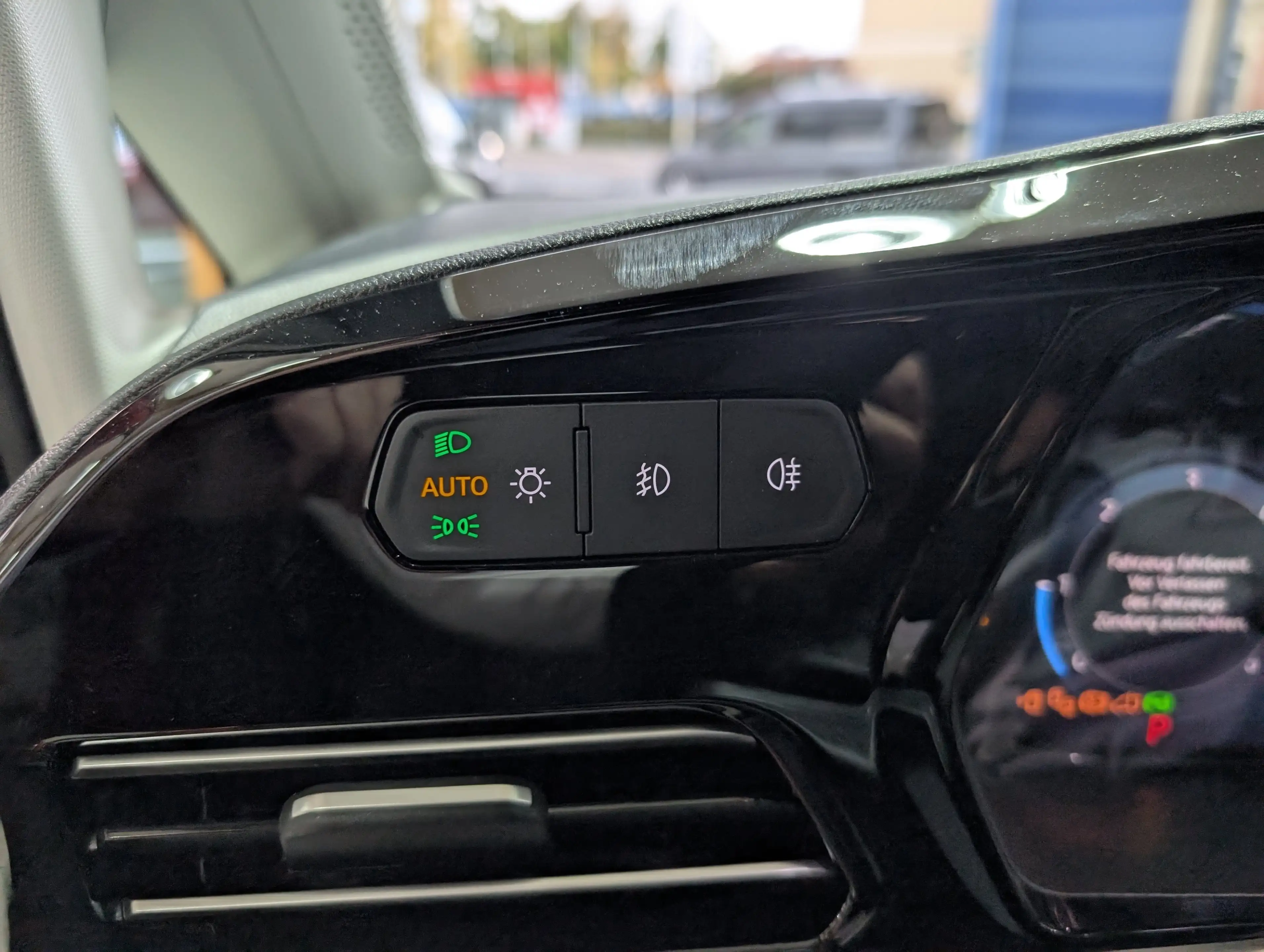Ford Tourneo Connect Tourneo Grand Connect Tit. 2,0l 7-Sitze AT/AHK — photo 12
