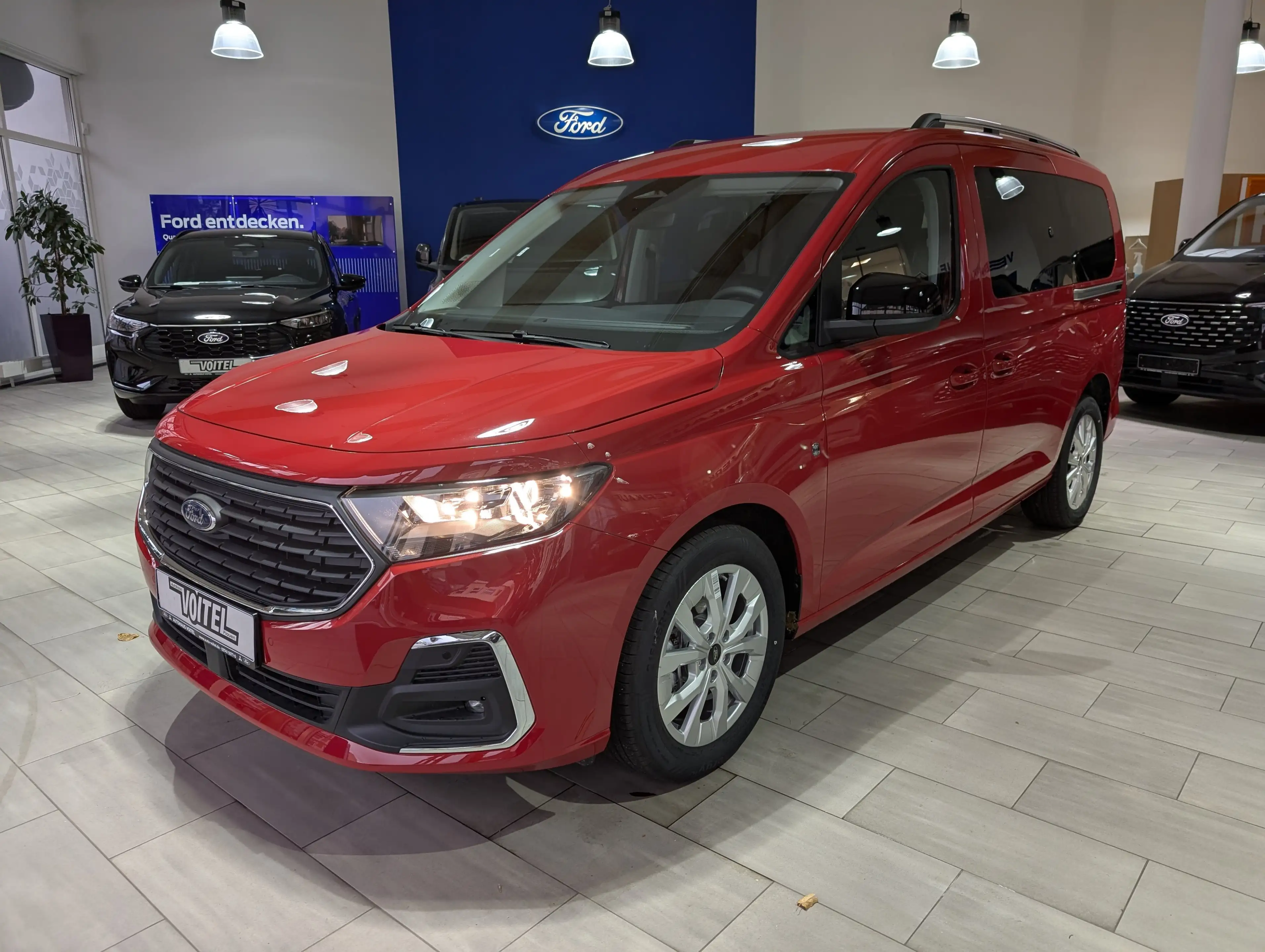 Ford Tourneo Connect Tourneo Grand Connect Tit. 2,0l 7-Sitze AT/AHK