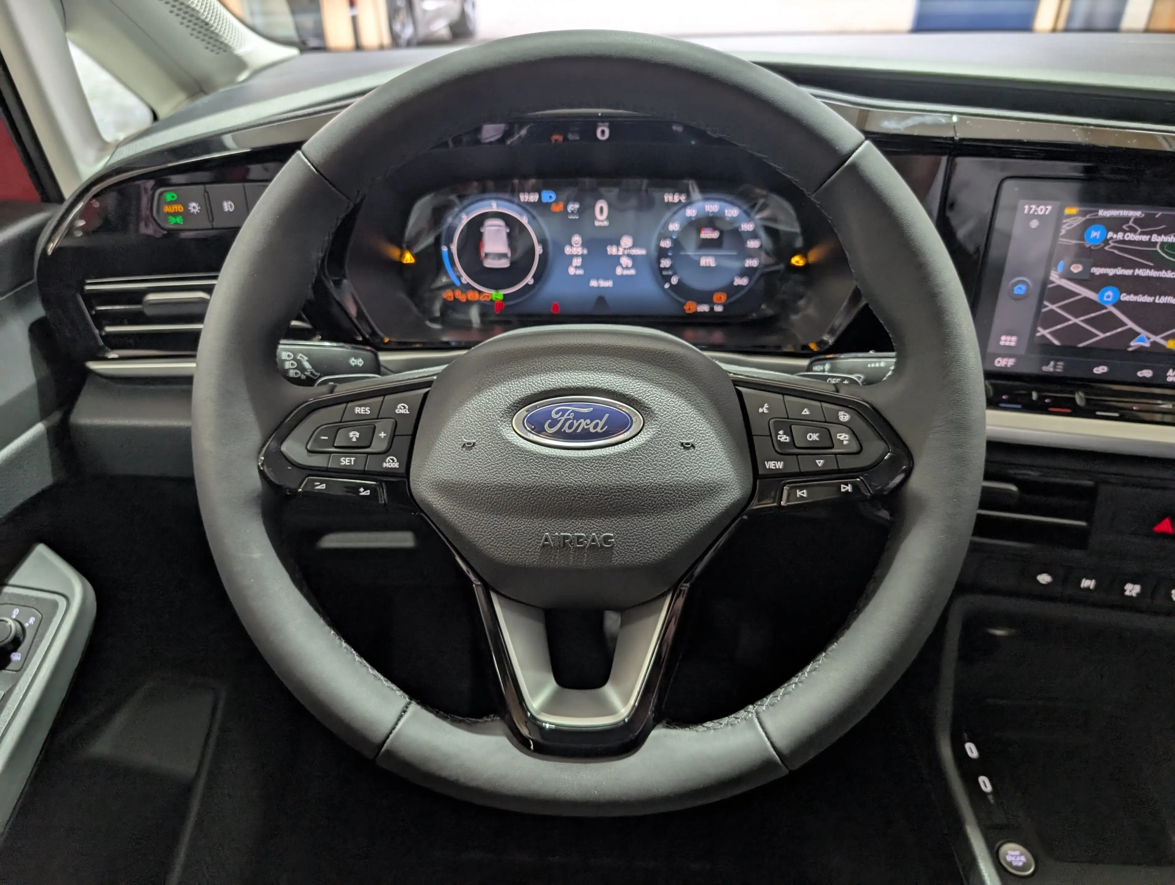 Ford Tourneo Connect Tourneo Grand Connect Tit. 2,0l 7-Sitze AT/AHK — photo 15