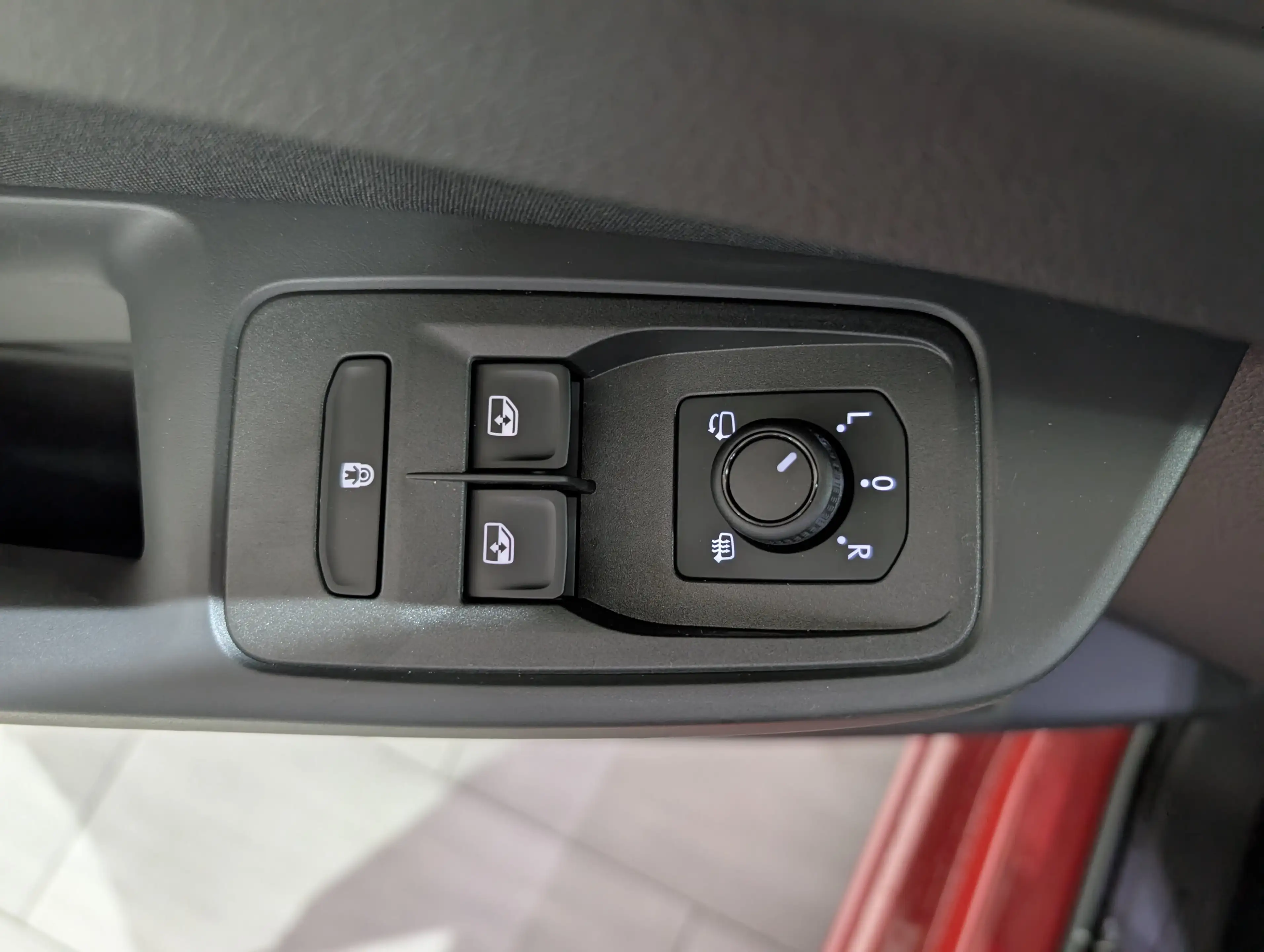 Ford Tourneo Connect Tourneo Grand Connect Tit. 2,0l 7-Sitze AT/AHK — photo 11