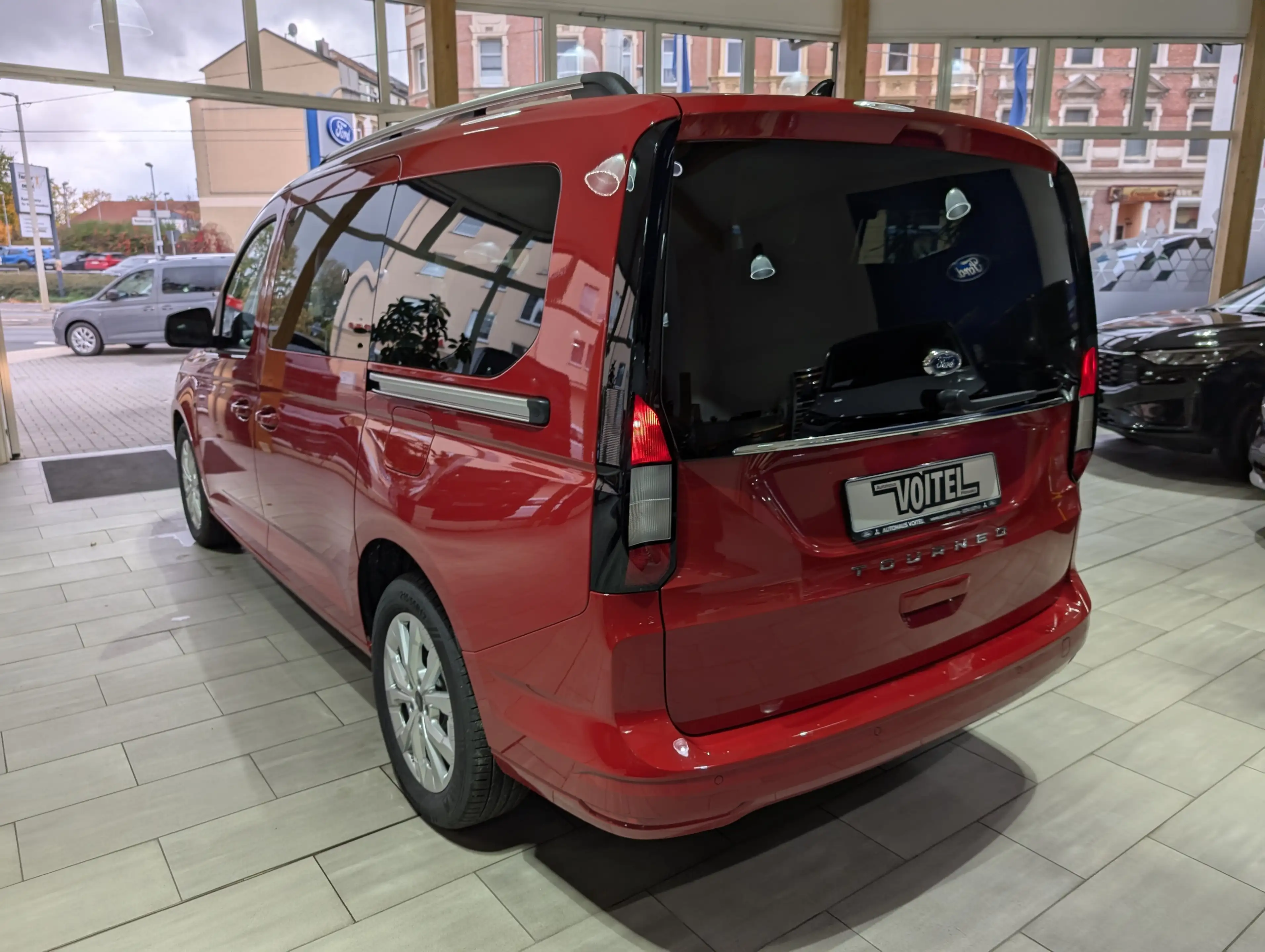 Ford Tourneo Connect Tourneo Grand Connect Tit. 2,0l 7-Sitze AT/AHK — photo 7