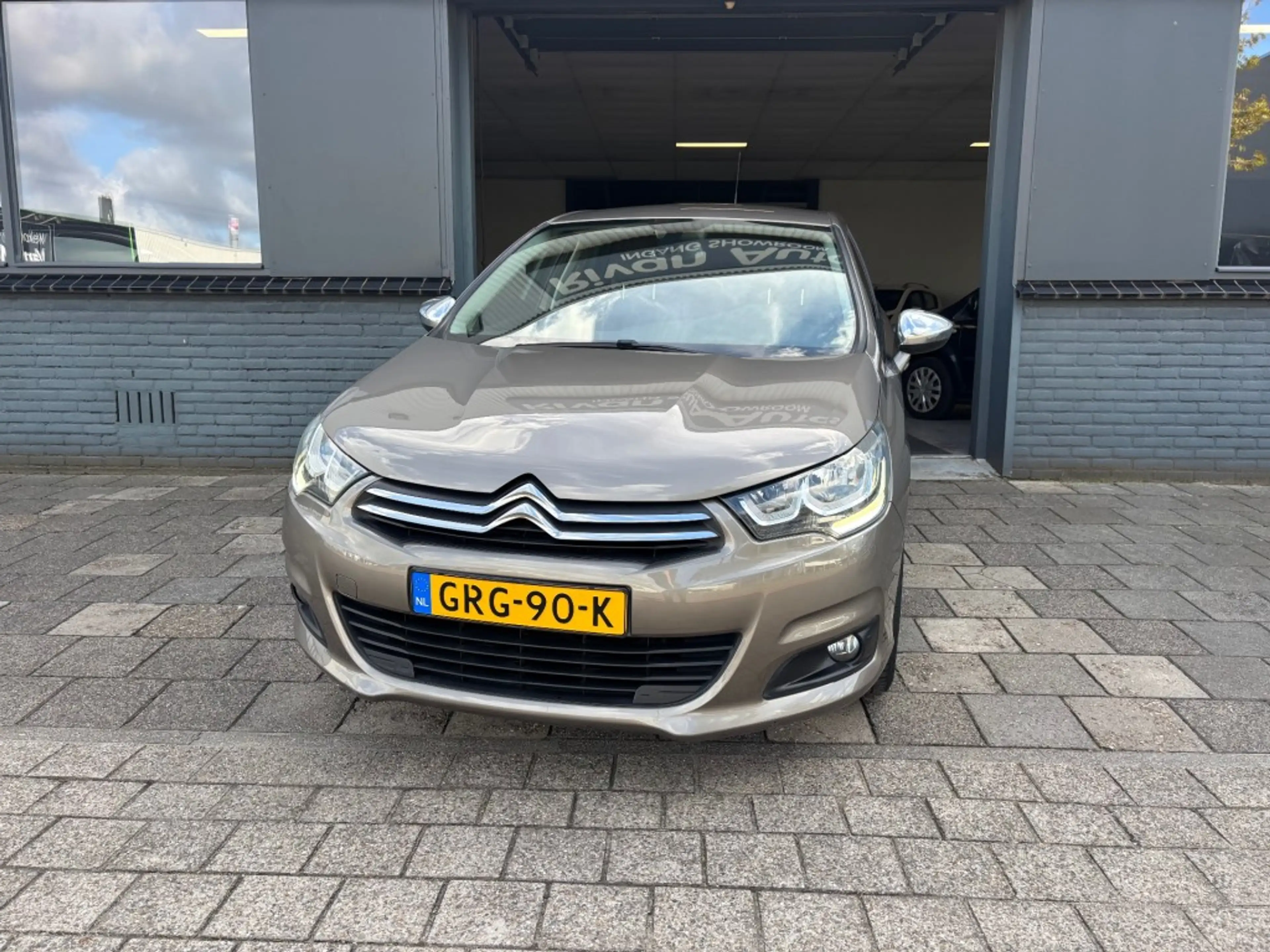 Citroen C4 1.2 PURET.FEEL COLL. — photo 2