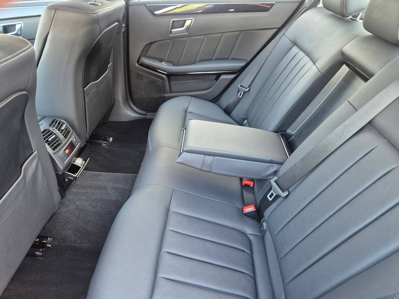 Mercedes-Benz E 400 V6 4Matic 7G-Tronic Avantgarde*COMAND*360°-Kamera*ILS*Leder*Multikontur*Schiebedach*Keyless-Go* — photo 12