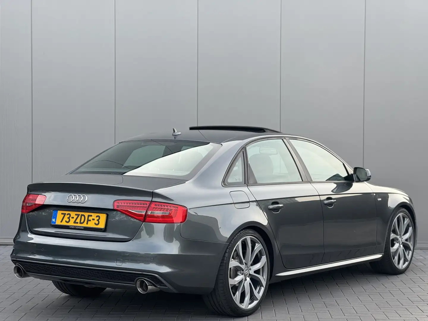 Audi A4 Limousine 3.0 TFSI quattro S Edition | Schuifdak | Grijs - 2
