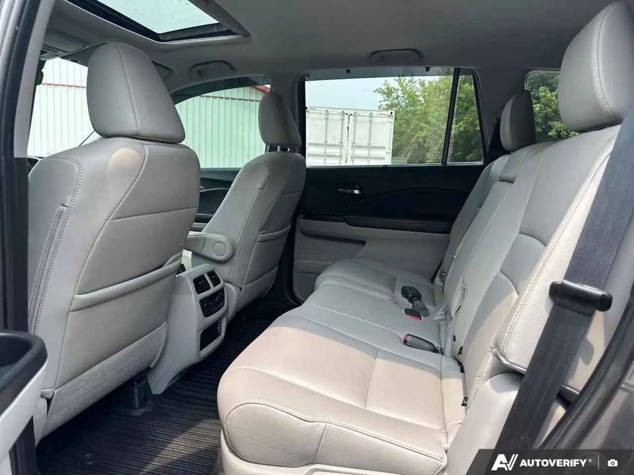 Honda Pilot снимка Honda Pilot