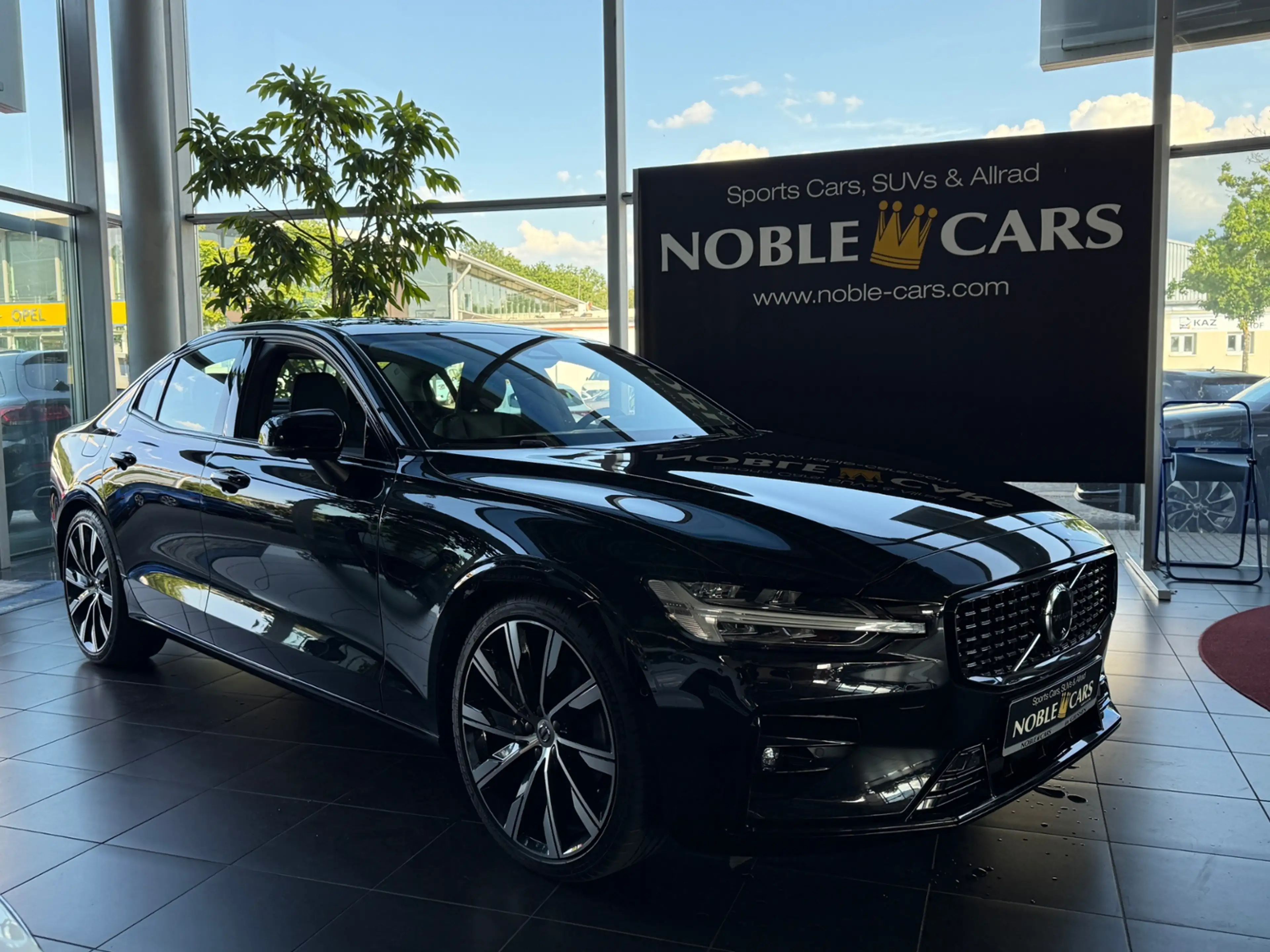 Volvo S60 Lim. Plus Dark PANO H/K LED 20"