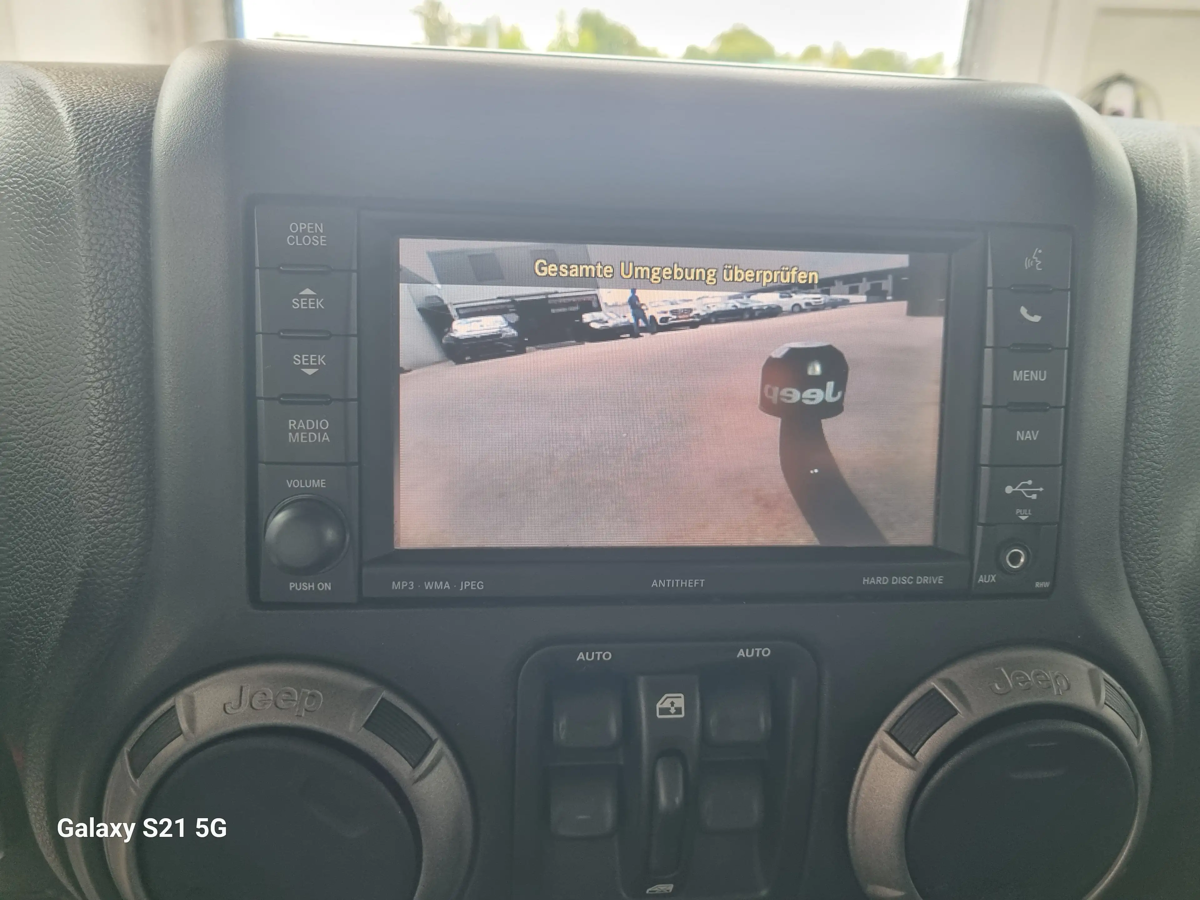 Jeep Wrangler 2,8 CRDi MOAB Sahara Soft/Hardtop - Topzustand! — photo 18