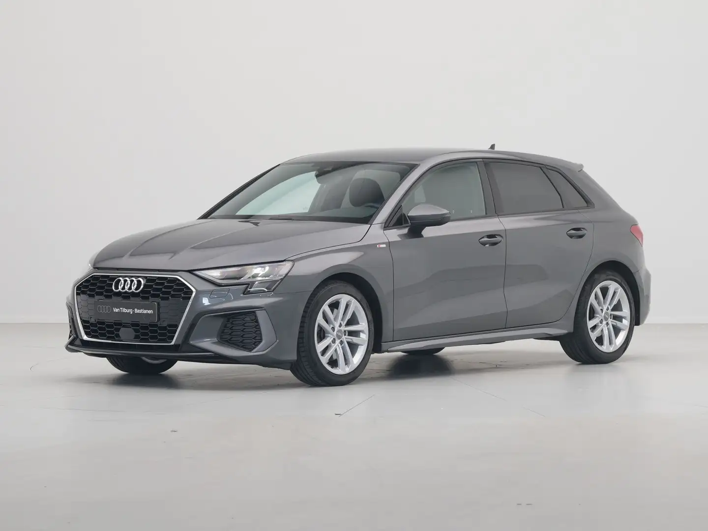 Audi A3 Sportback 35 TFSI 150pk S-Tronic S-Line edition St Gris - 2