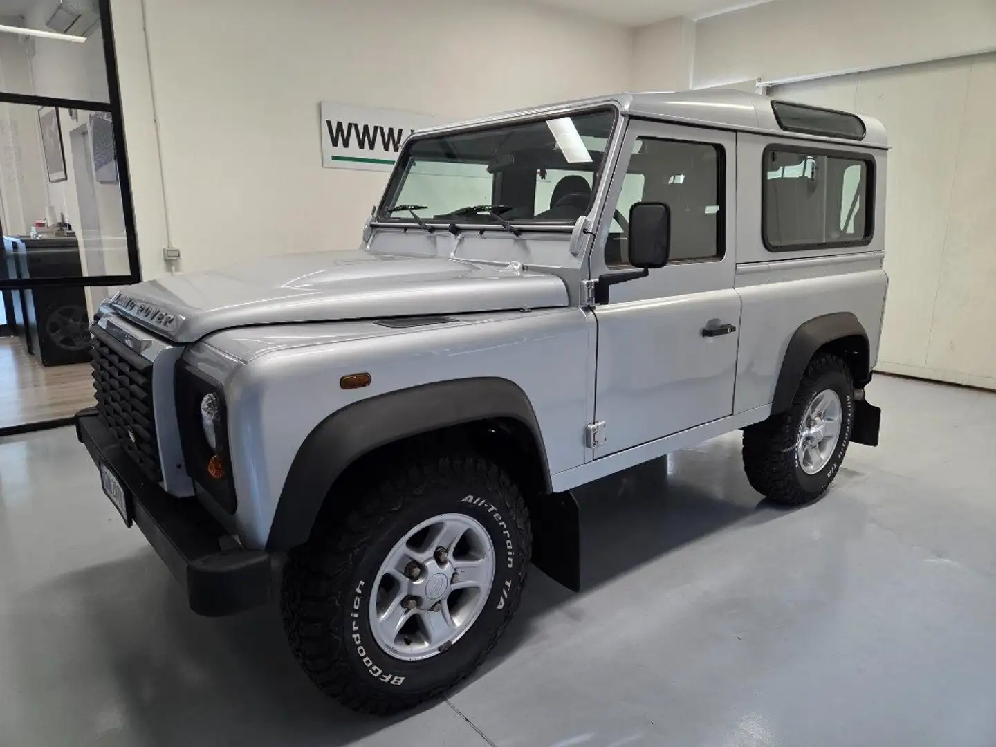 Land Rover Defender 90 2.4 TD4 AUTOVETTURA SERVICE LAND ROVER Argento - 1