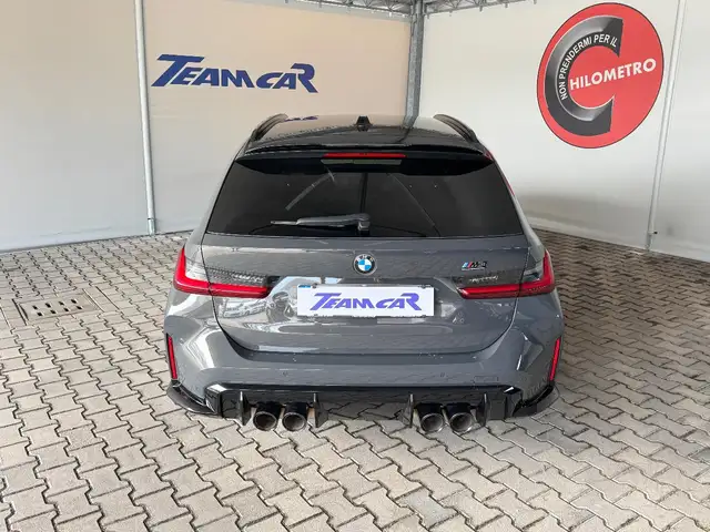 BMW M3 view 4
