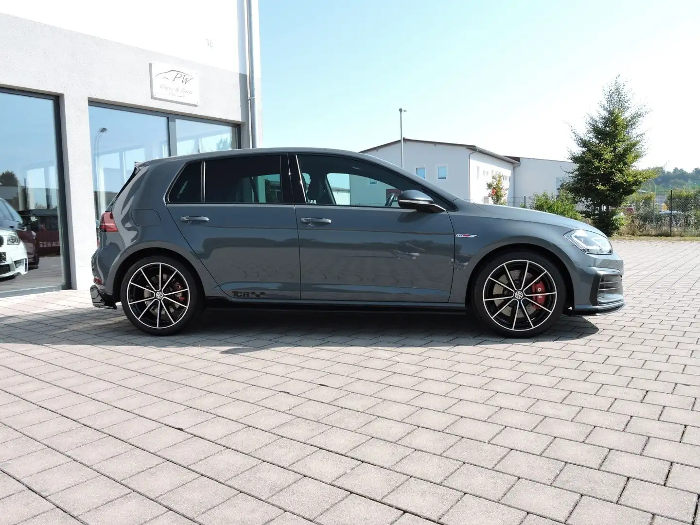 Volkswagen Golf VII 2.0 GTI TCR, Akrapovic Auspuff Gris - 2