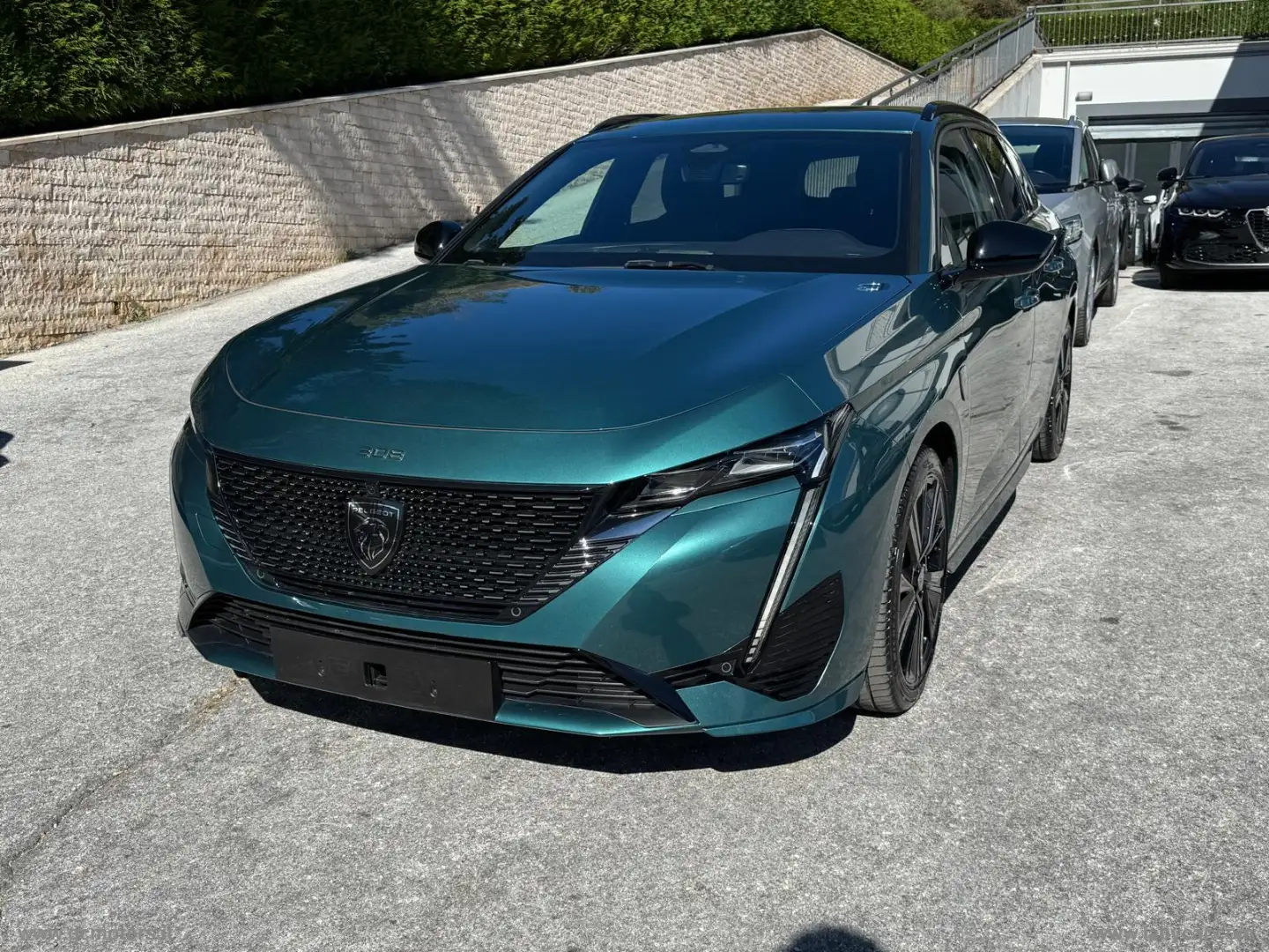 Peugeot 308 PureTech Turbo 130 S&S EAT8 SW GT Blauw - 1