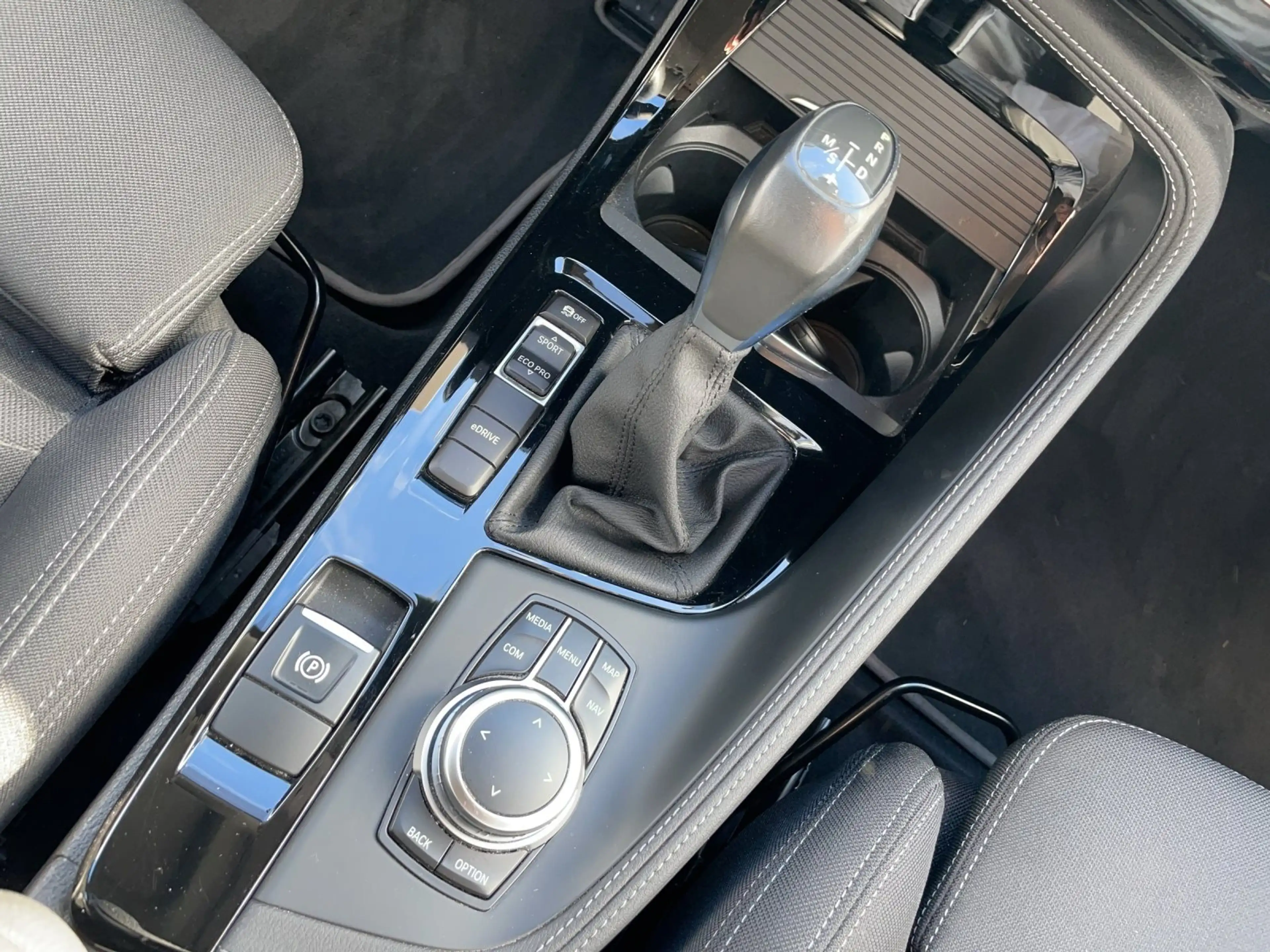 BMW X2 xDrive25e | Navi | LED | Lenkradhz. | el. Heckklap — photo 11