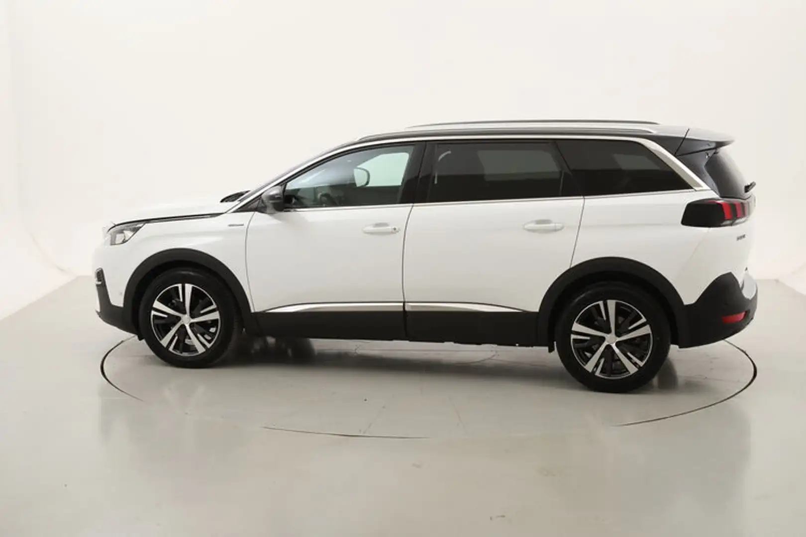 Peugeot 5008 GT Line EAT8 1.5 Diesel 131CV Weiß - 2
