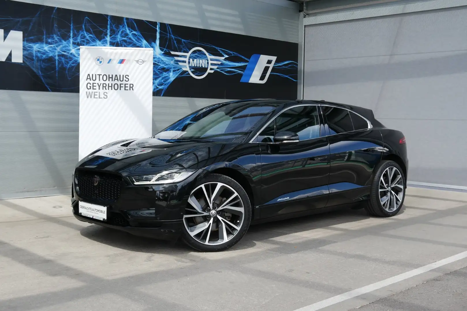 Jaguar I-Pace I-Pace SE EV400 AWD Siyah - 1