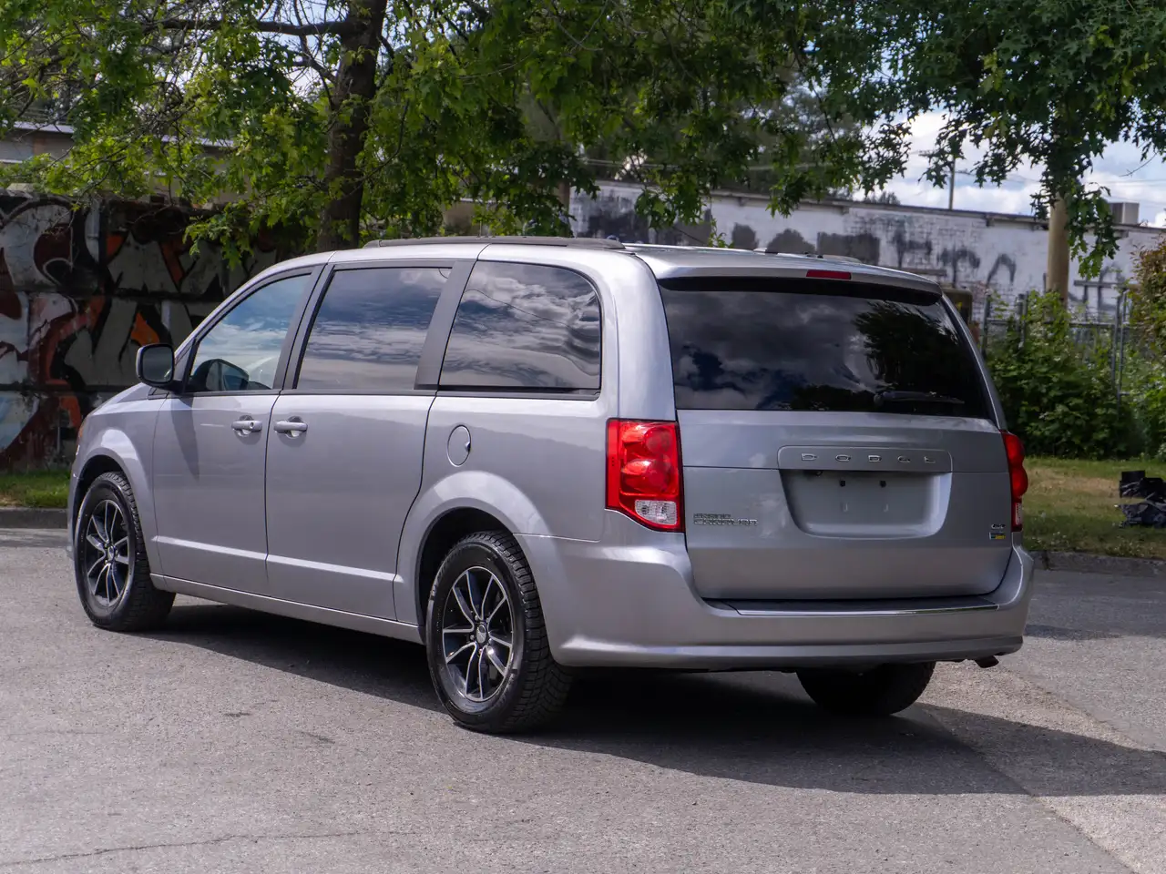 Dodge Grand Caravan снимка Dodge Grand Caravan