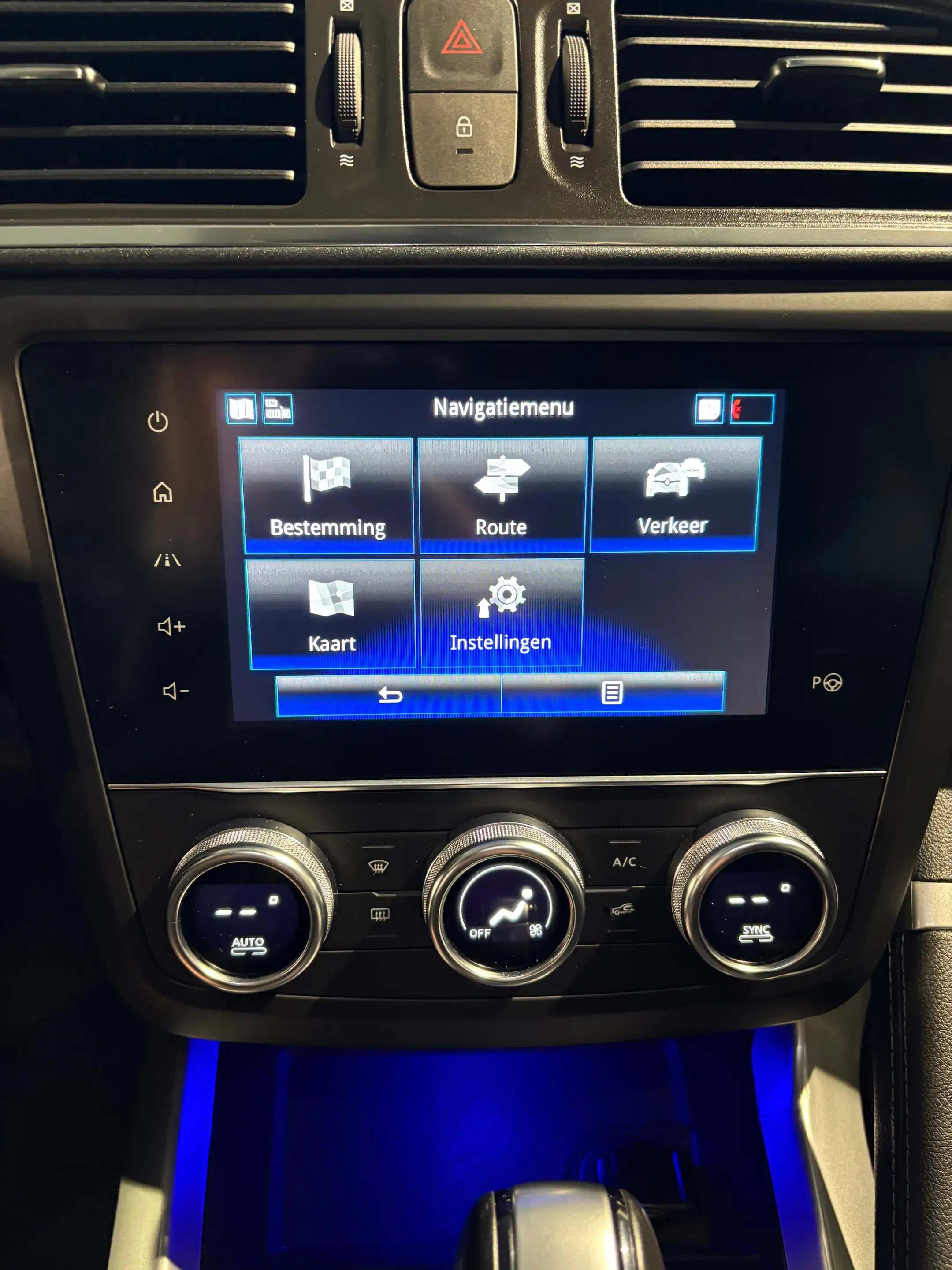 Renault Kadjar Kadjar 1.33 TCe Intens EDC GPF — photo 12