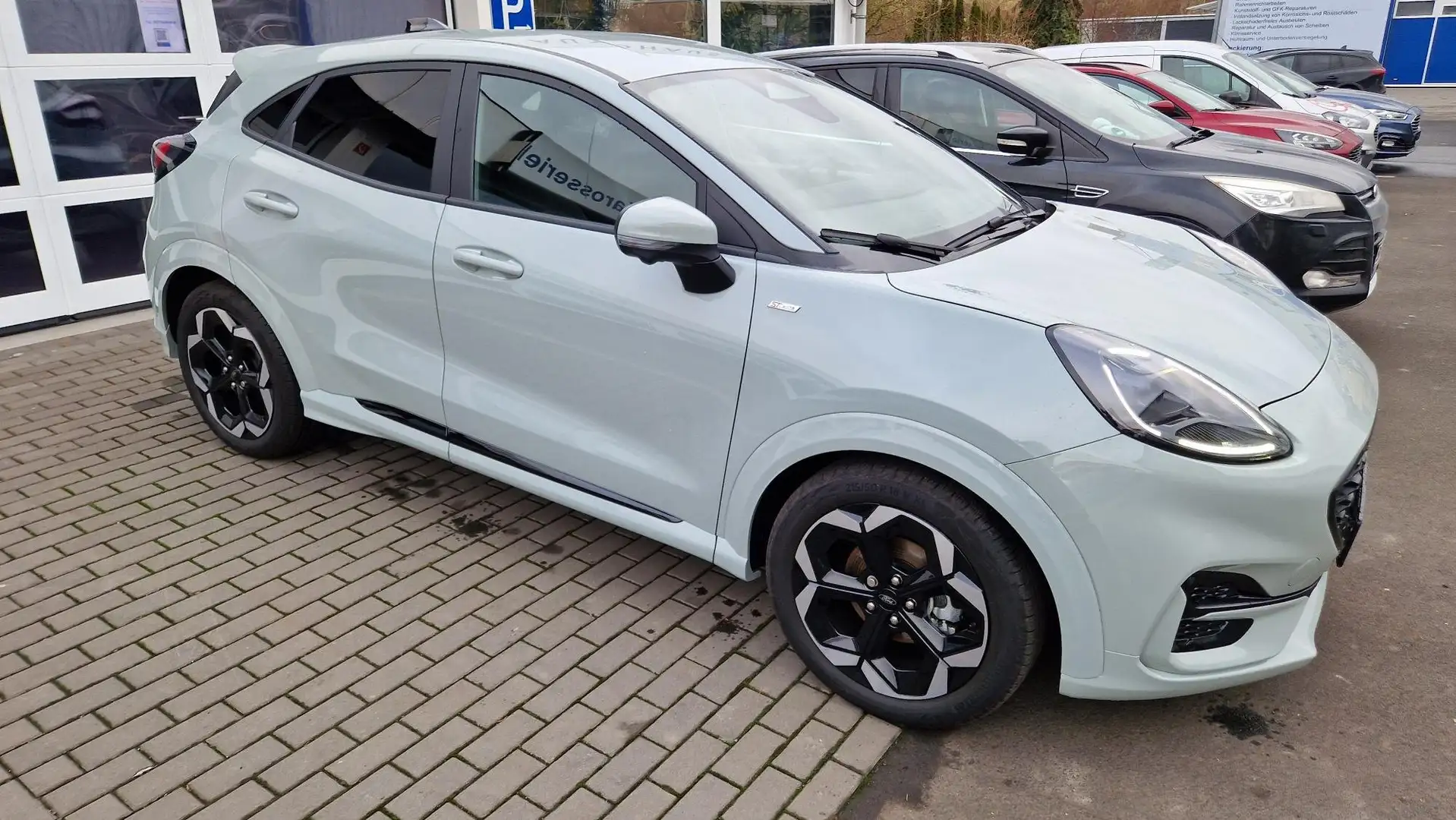 Ford Puma ST-Line X Grau - 2