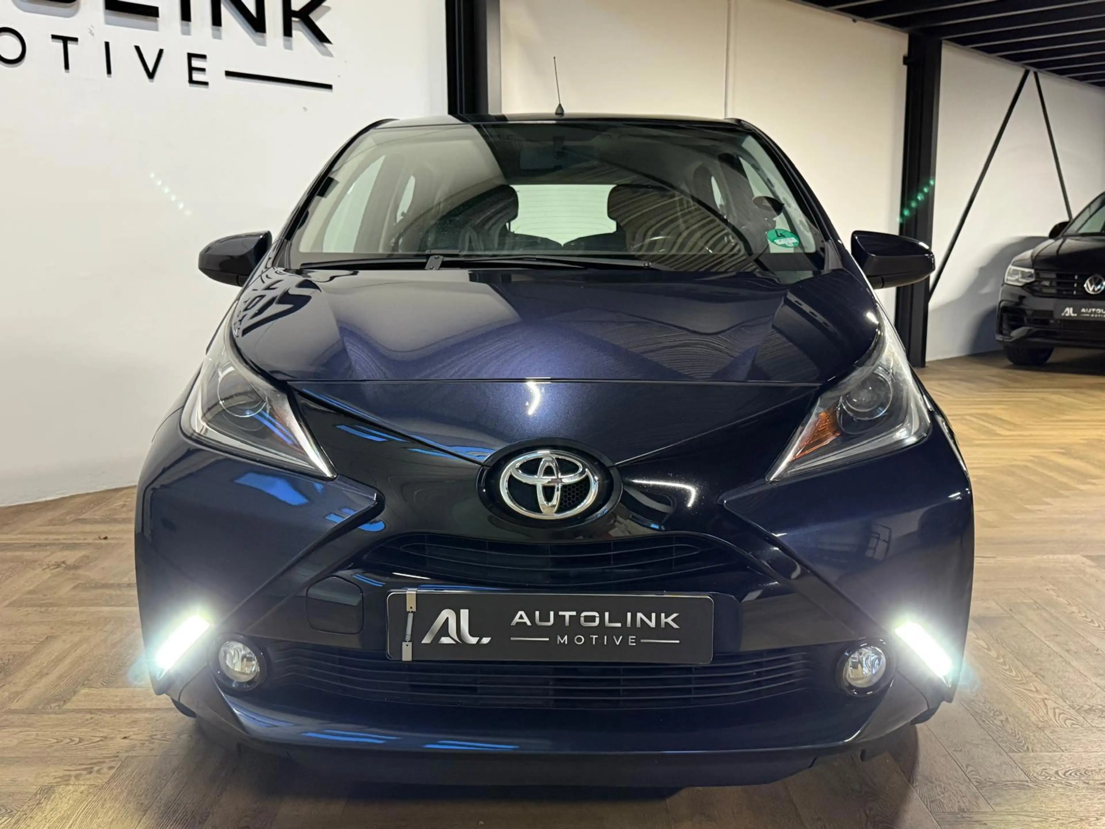 Toyota Aygo 1.0 VVT-i x-play |AIRCO|CRUISECONTROL|NAP|CAM — photo 2