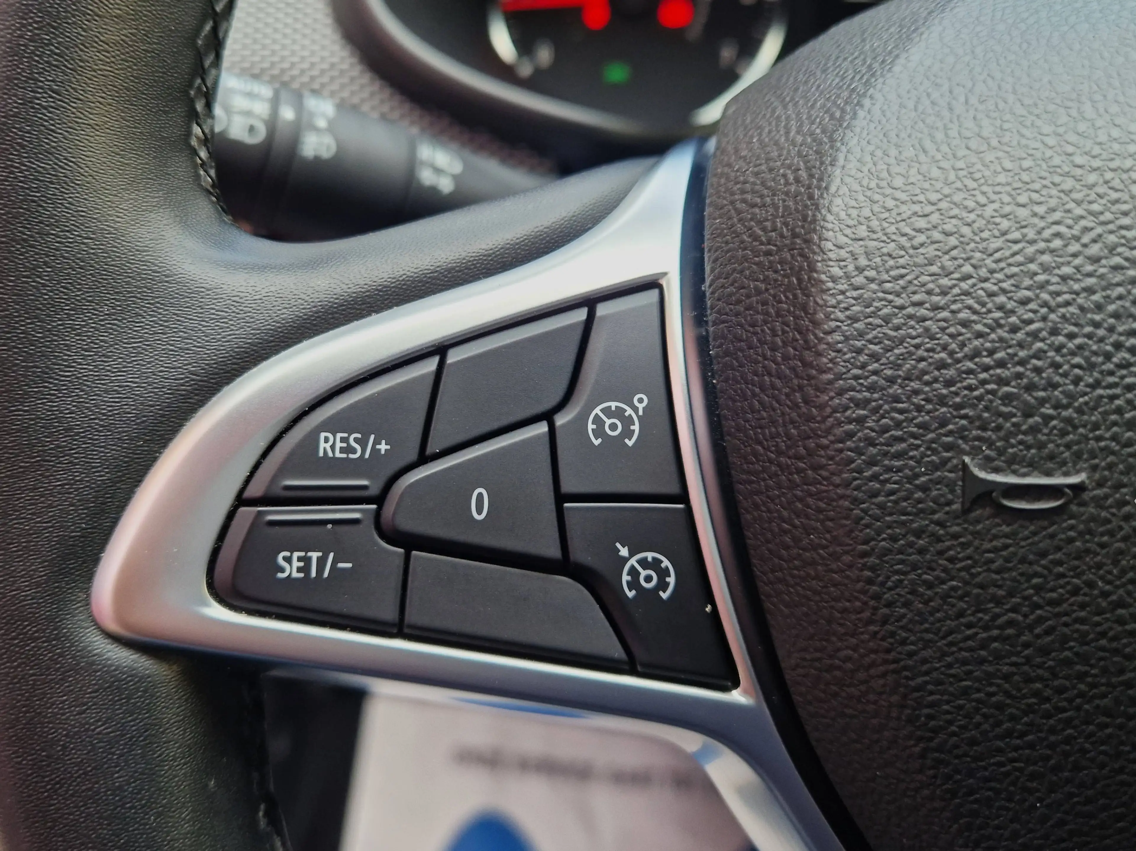 Dacia Jogger Jogger 1.0 TCe in nieuwstaat — photo 15