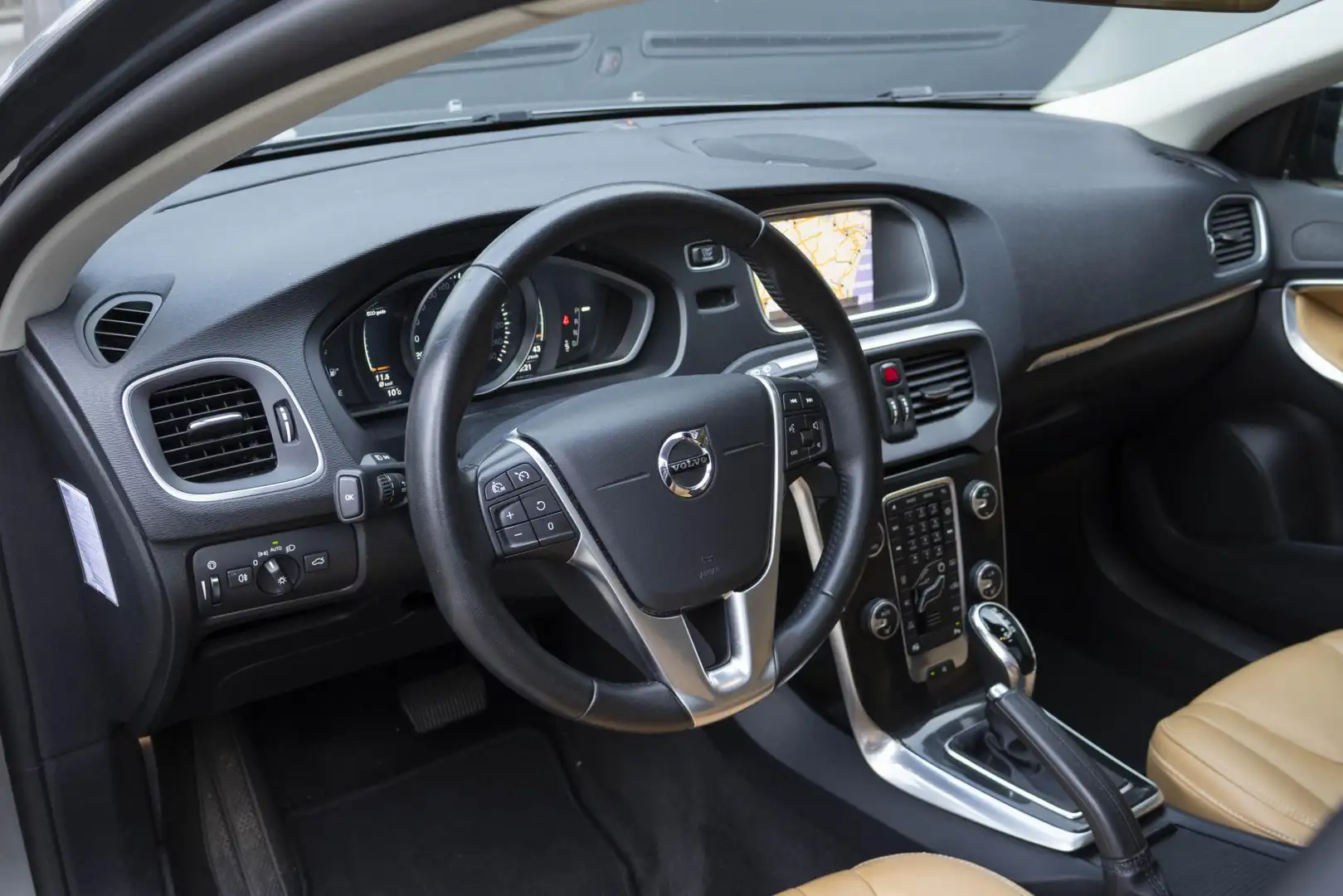 Volvo V40 Cross Country T3 automaat Polar+ Luxury | Panoramadak| Premium A siva - 2