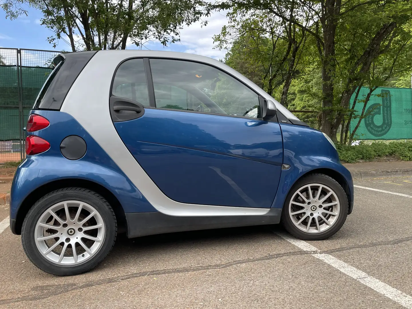 smart forTwo Passion, Servo, Panoramadach, Klima, Sitzh. Grau - 1