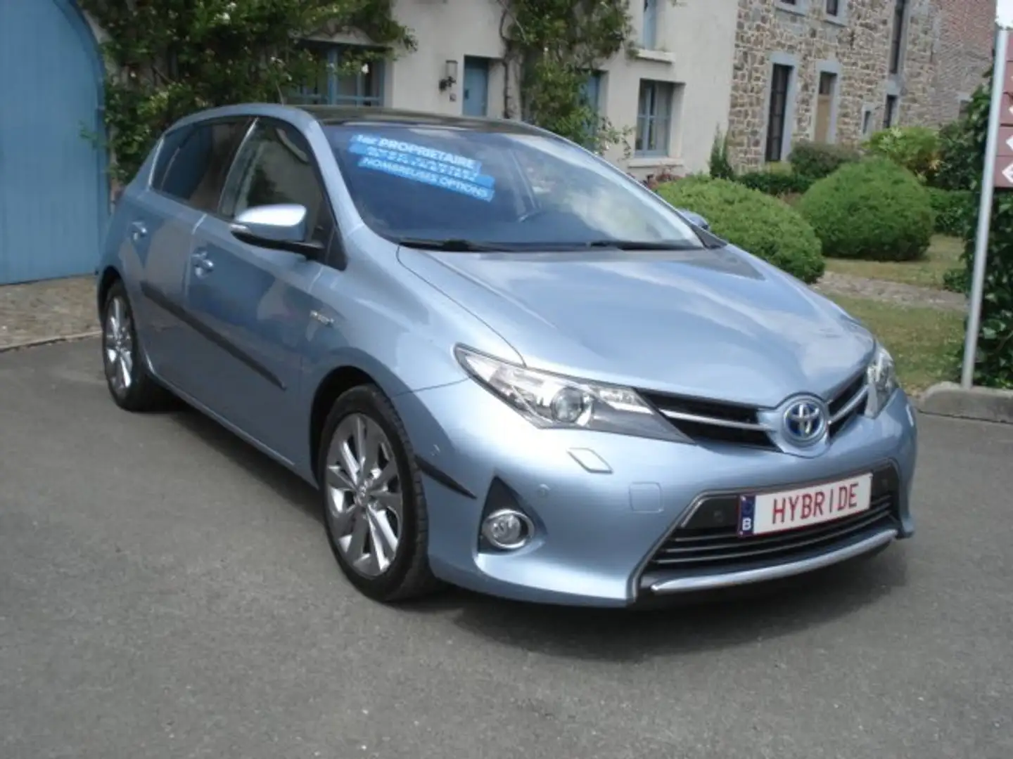 Toyota Auris HEV 1.8i HSD Premium CVT Bleu - 1