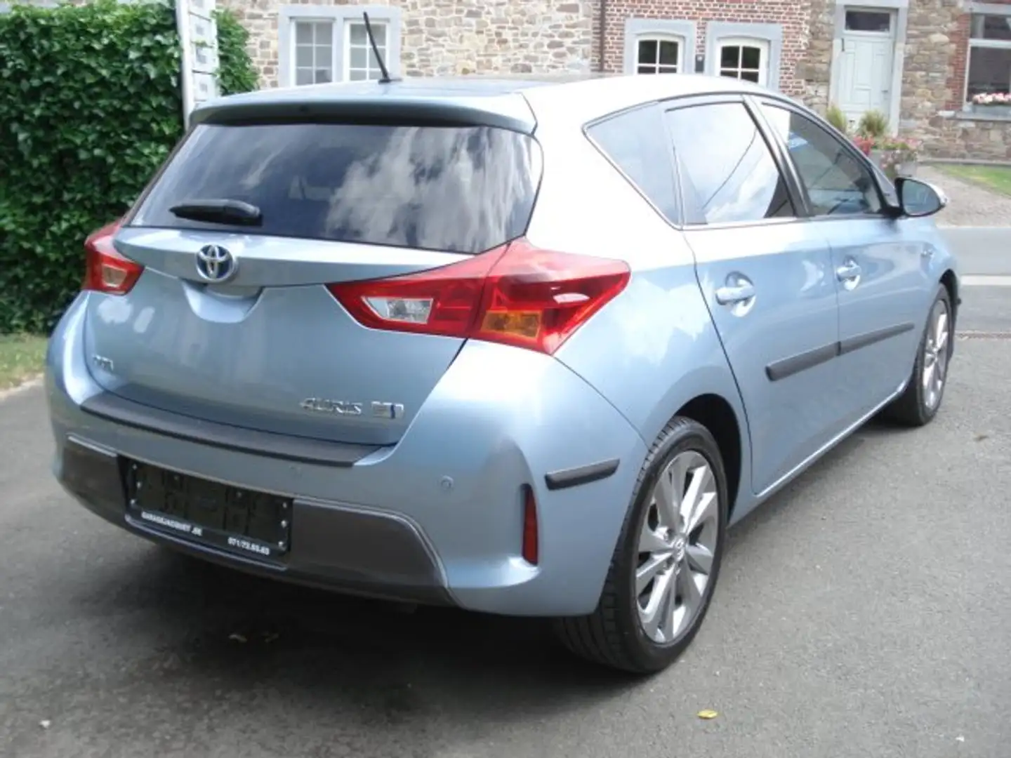 Toyota Auris HEV 1.8i HSD Premium CVT Bleu - 2