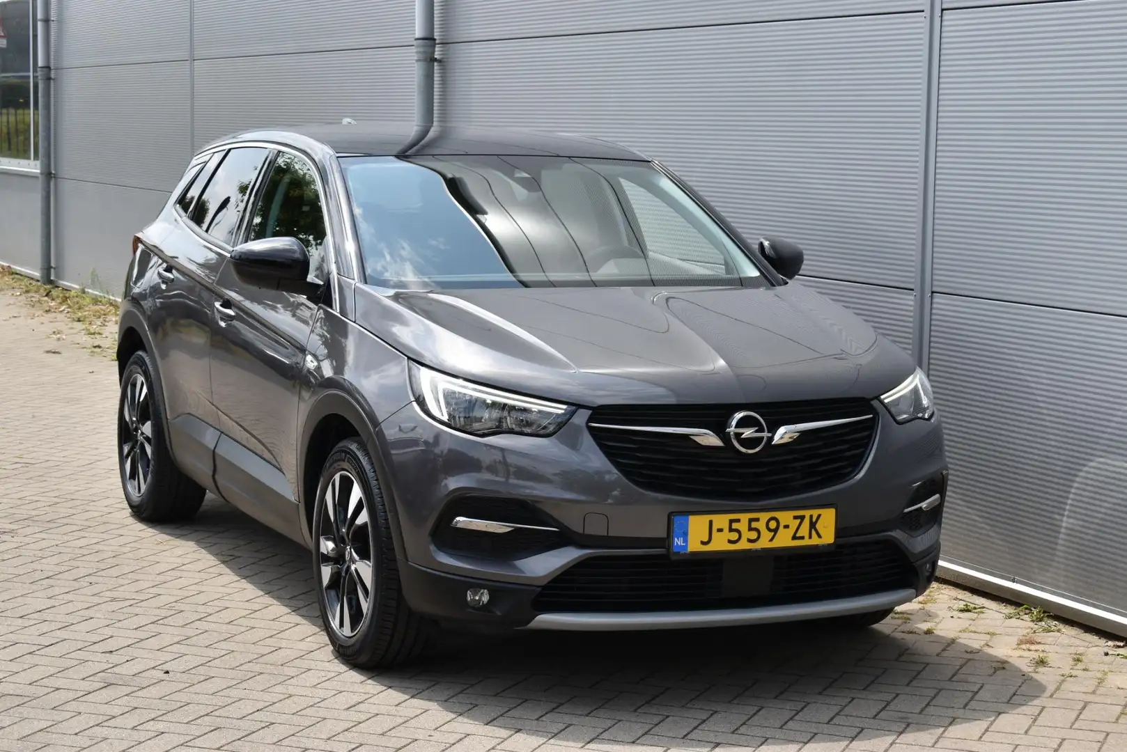 Opel Grandland X 1.2 Turbo Innovation AUTOMAAT / CAMERA / ECC Grigio - 2