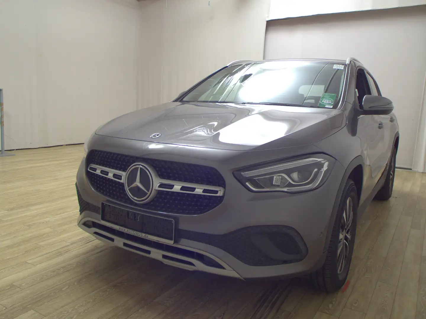 Mercedes-Benz GLA 180 d Style Navi MBUX+ RFK T-Leder Gris - 2