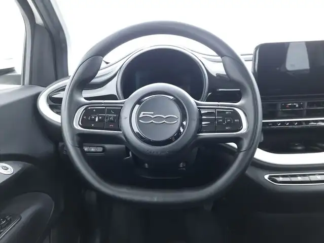 Fiat 500 view 11