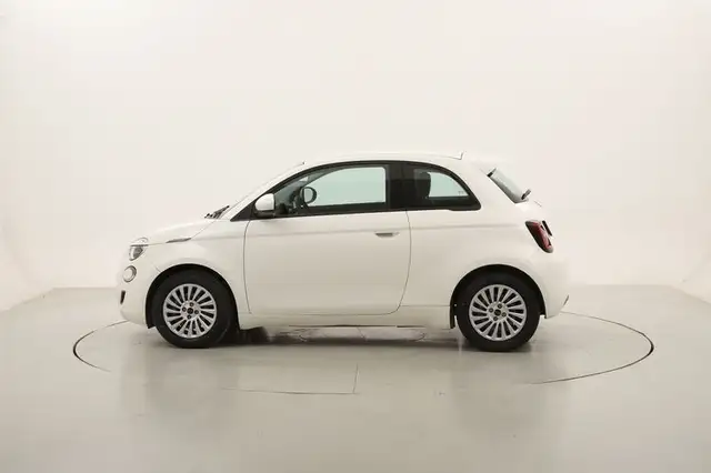 Fiat 500 view 2
