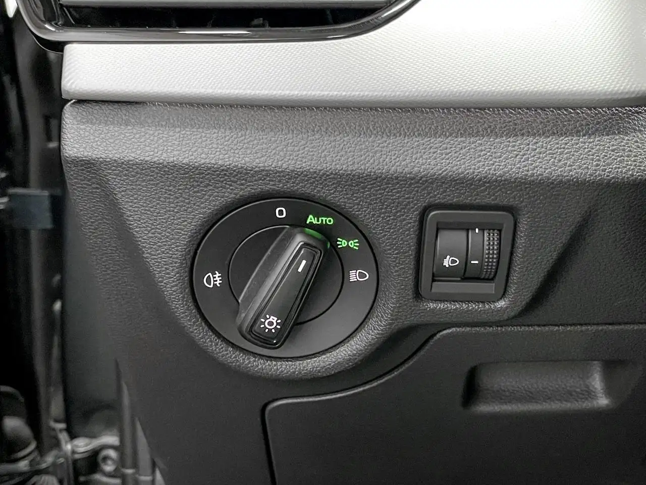 Skoda Kamiq 1.0 TSI / TREKHAAK AFN. / CARPLAY / C.C. / LED / PDC, миниатюра 23