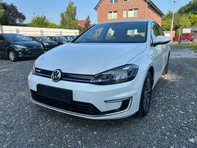 Volkswagen Golf VII Lim. e-Golf*NAVI*LED*KLIMA*
